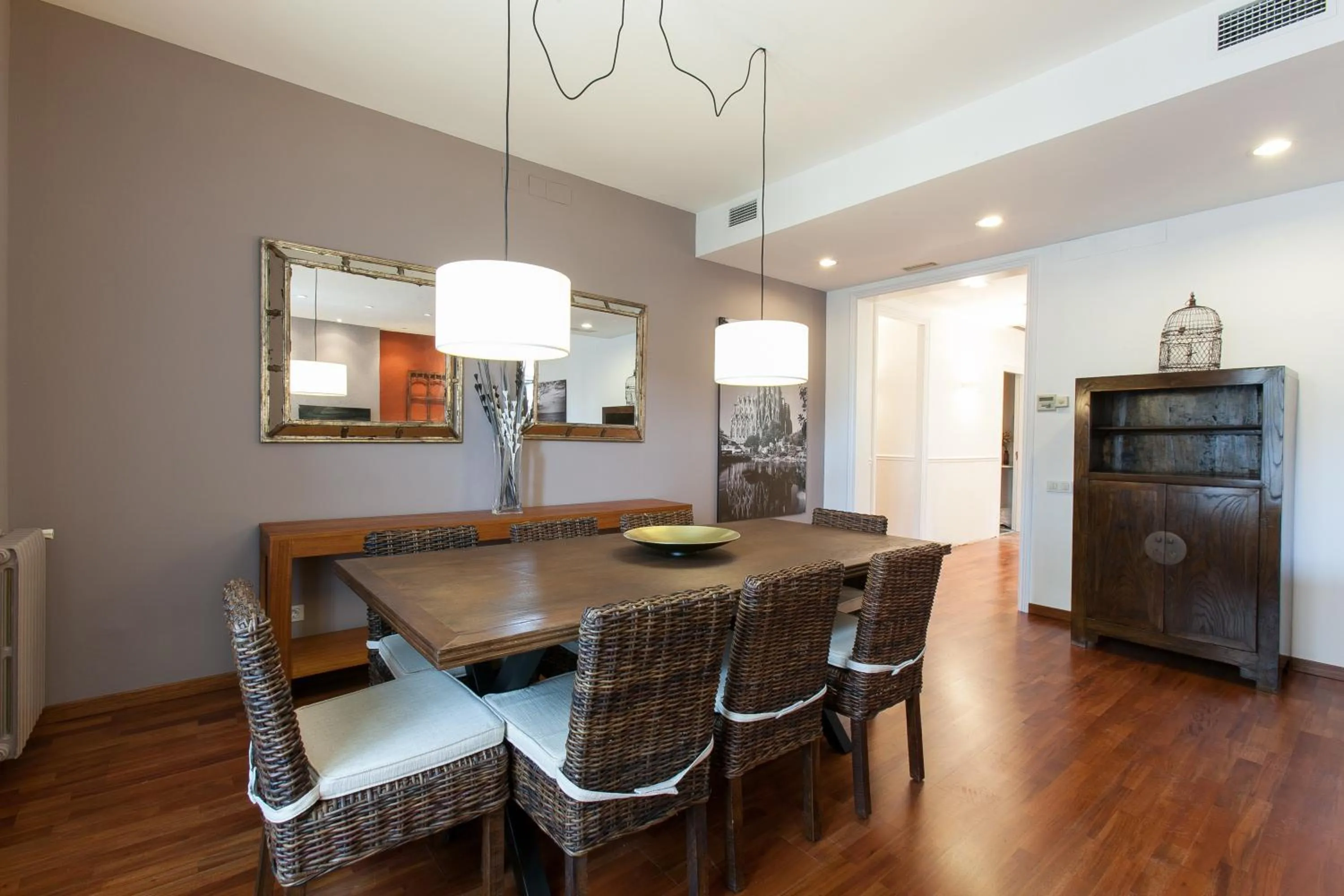 Dining area in Serennia Apartamentos Ramblas - Plaça Catalunya