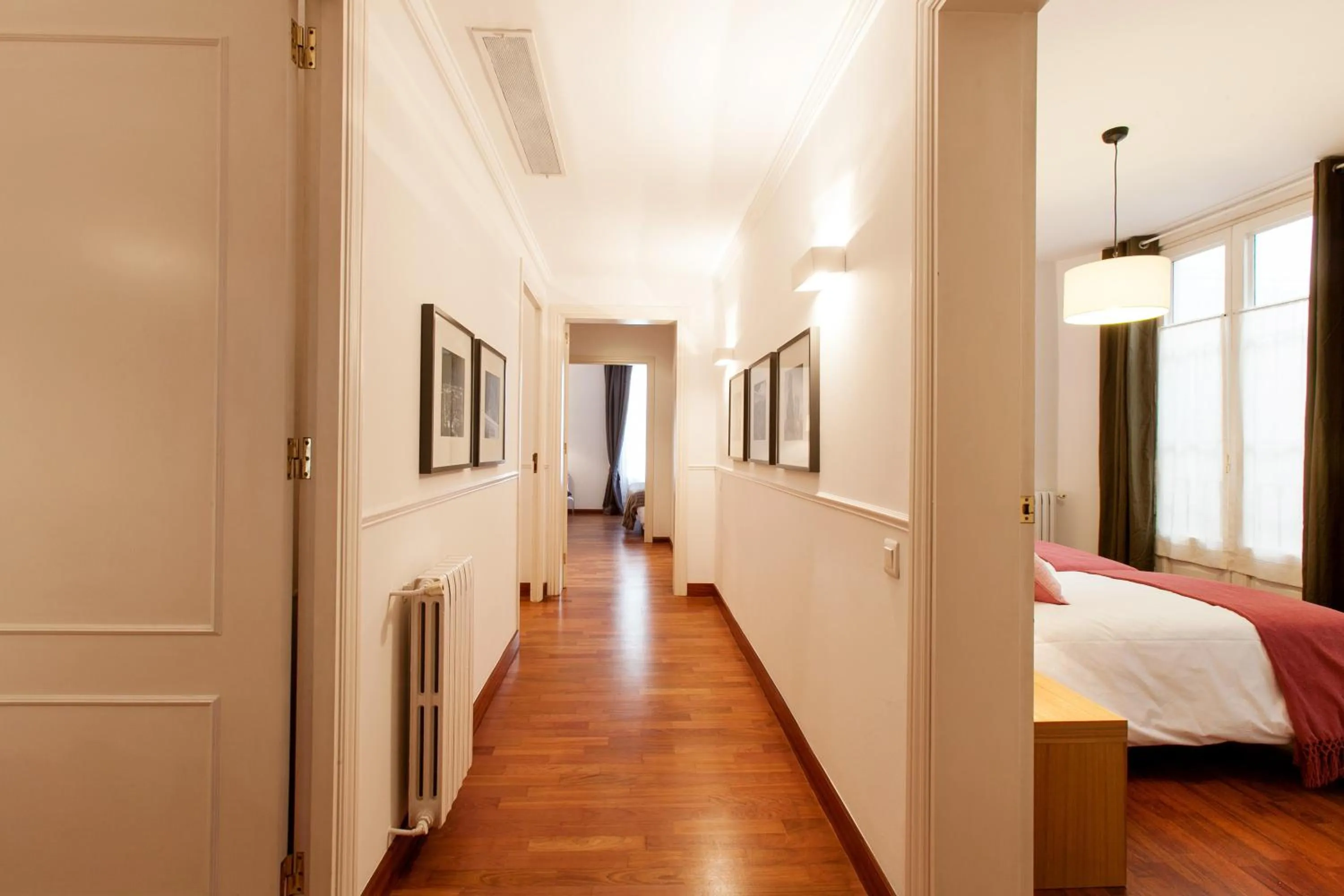 Other, Bed in Serennia Apartamentos Ramblas - Plaça Catalunya