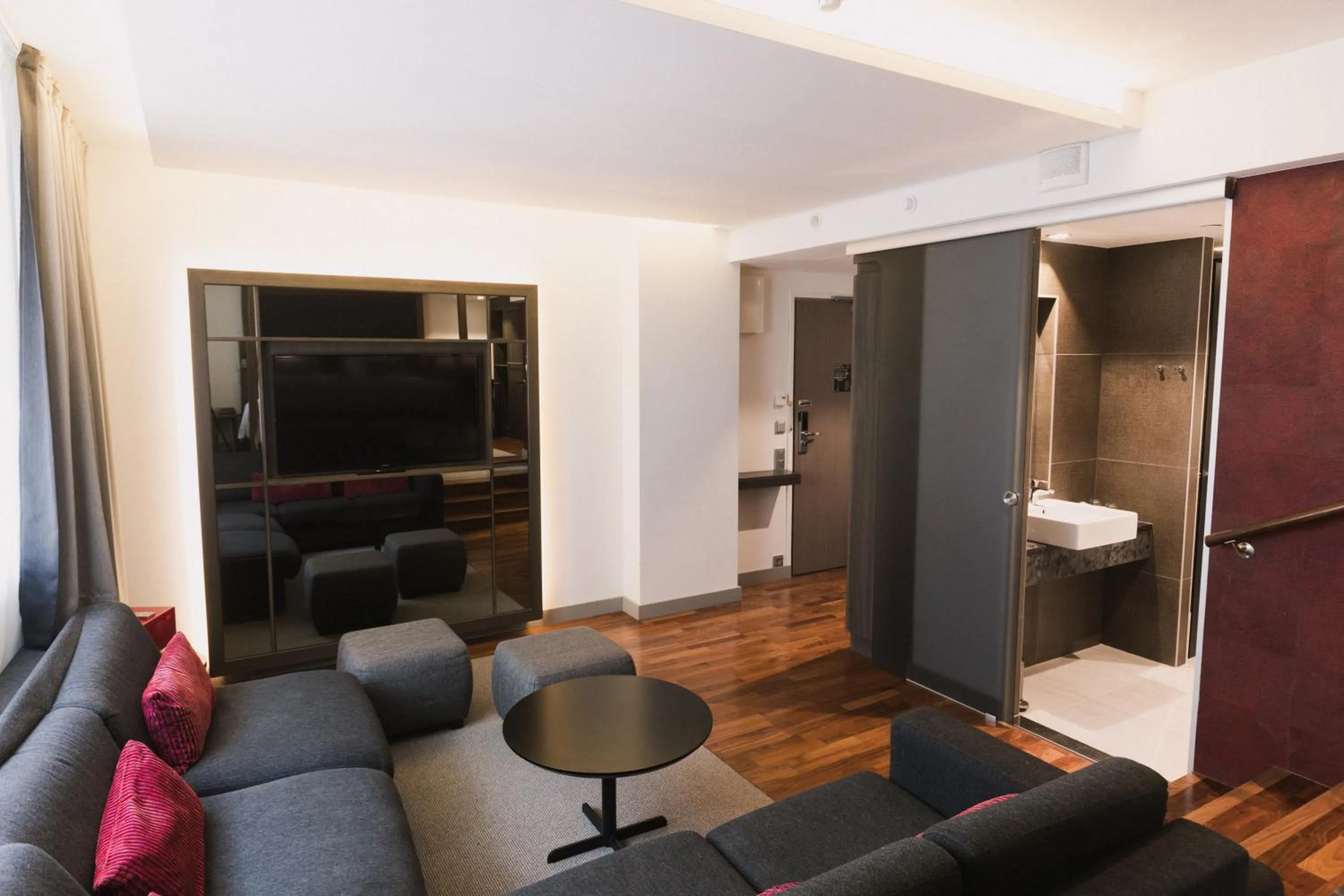 Bathroom in GLO Hotel Art