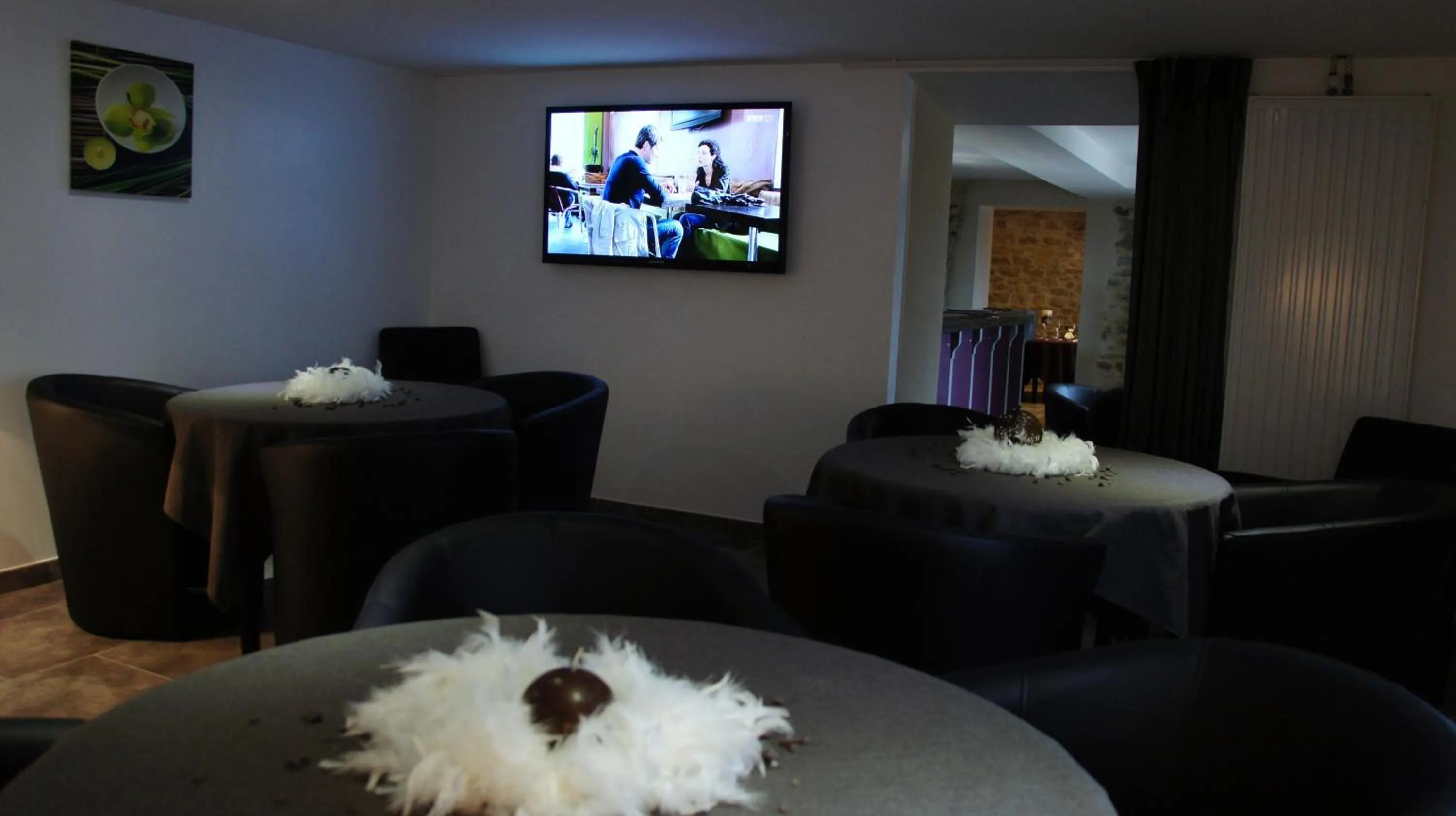 Restaurant/places to eat in La Source