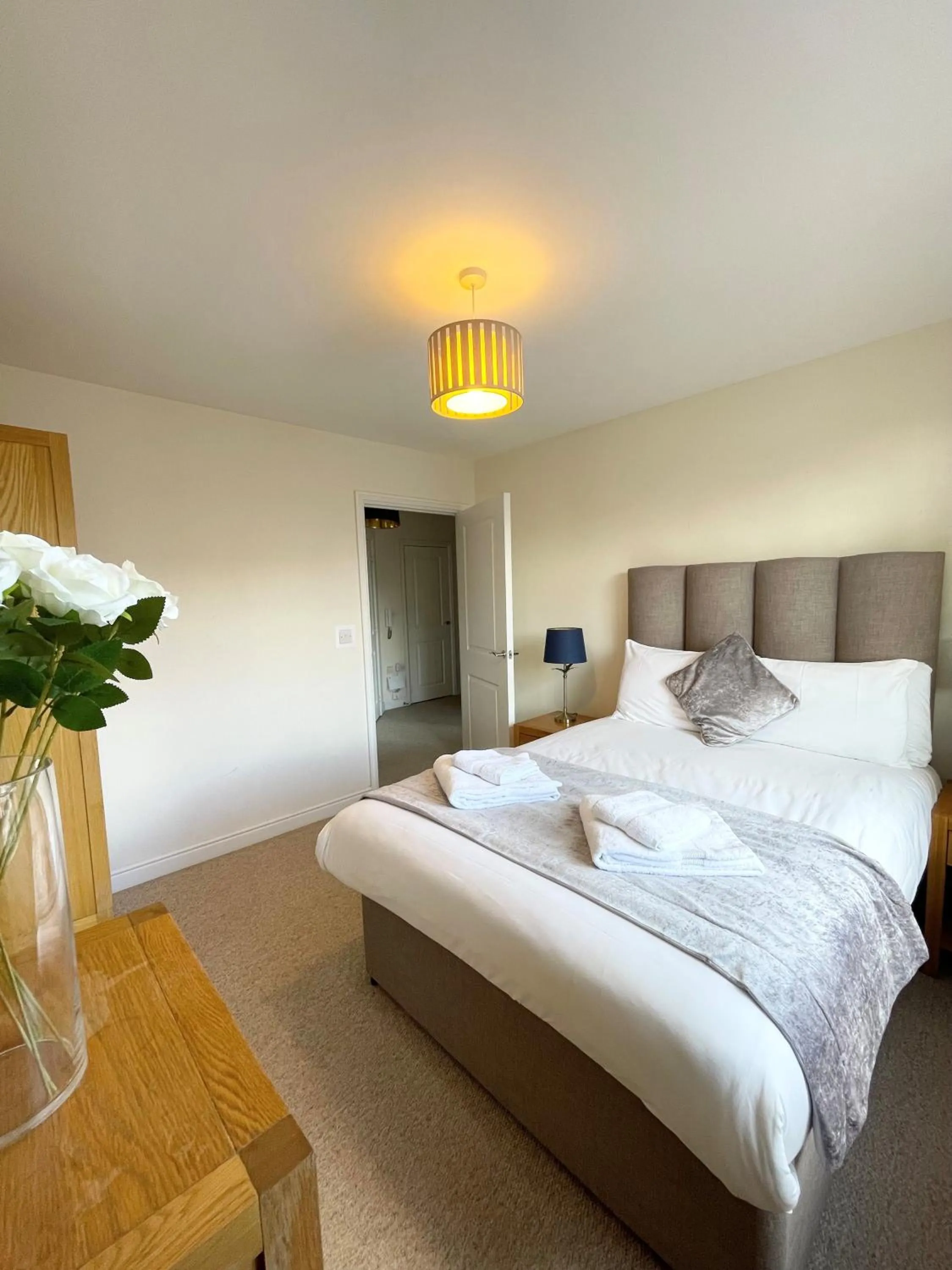 Bed in Blue Sky Apartments @Wallis Square, Farnborough