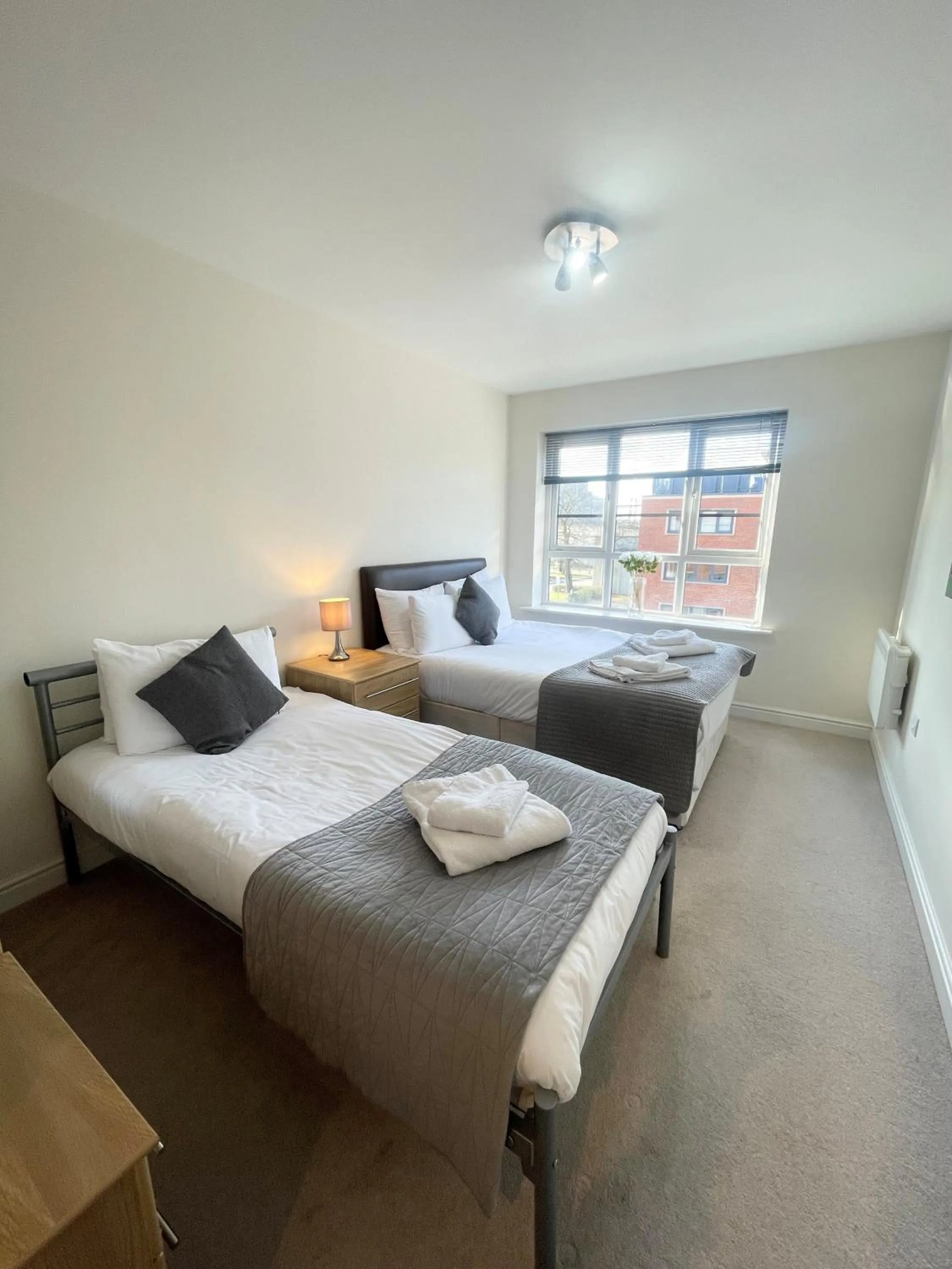 Bed in Blue Sky Apartments @Wallis Square, Farnborough