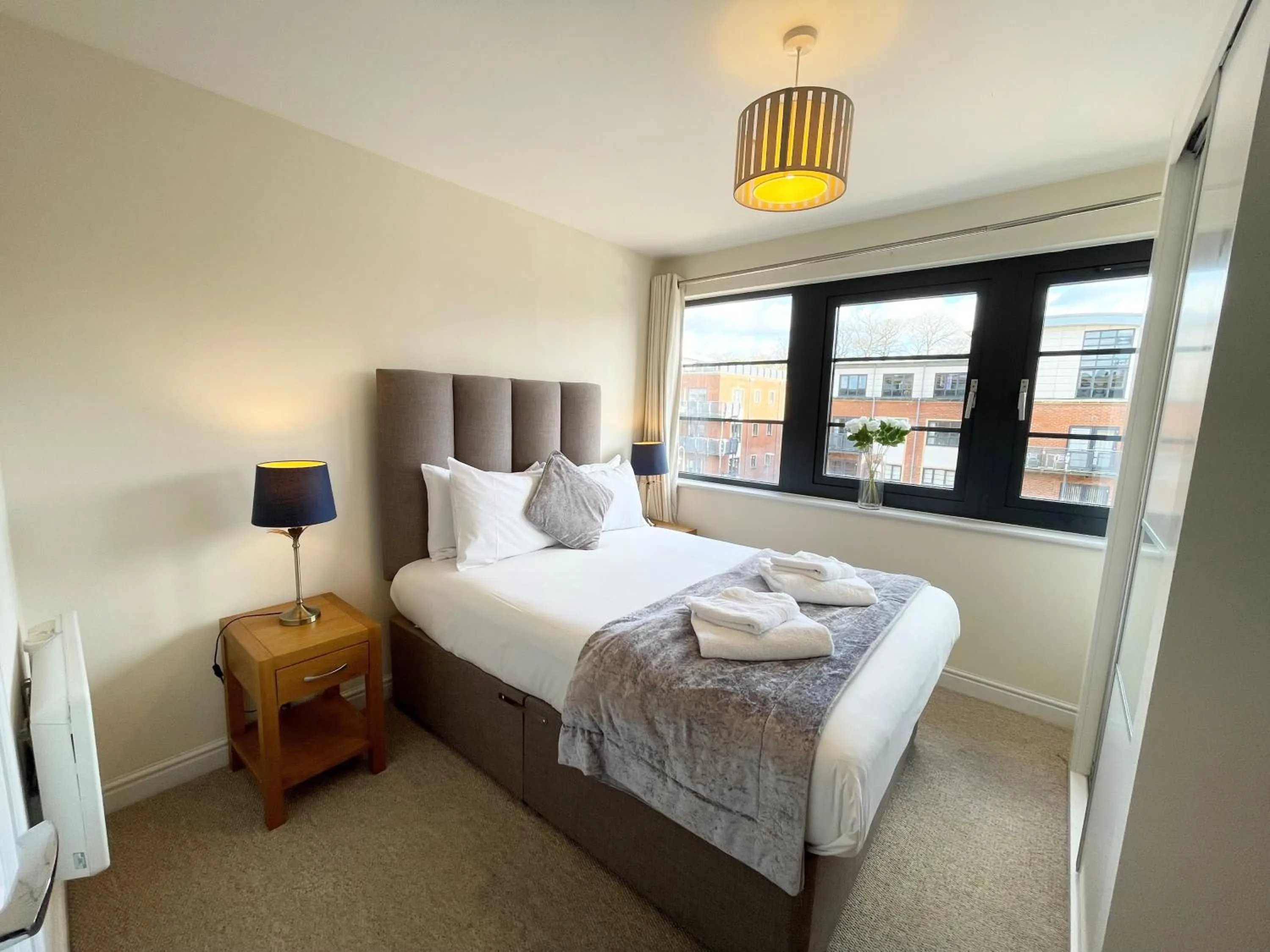 Bed in Blue Sky Apartments @Wallis Square, Farnborough
