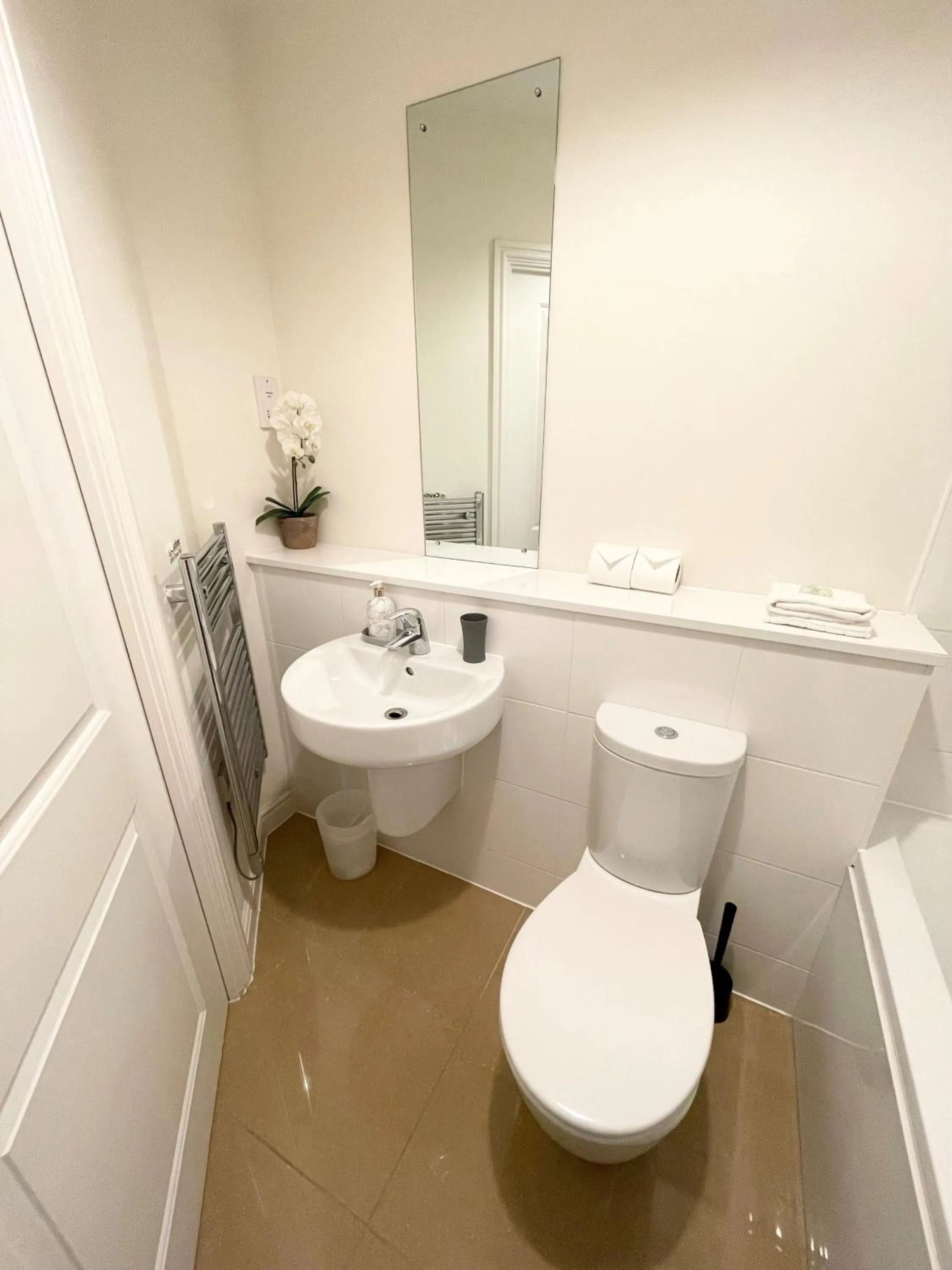 Blue Sky Apartments @Wallis Square, Farnborough