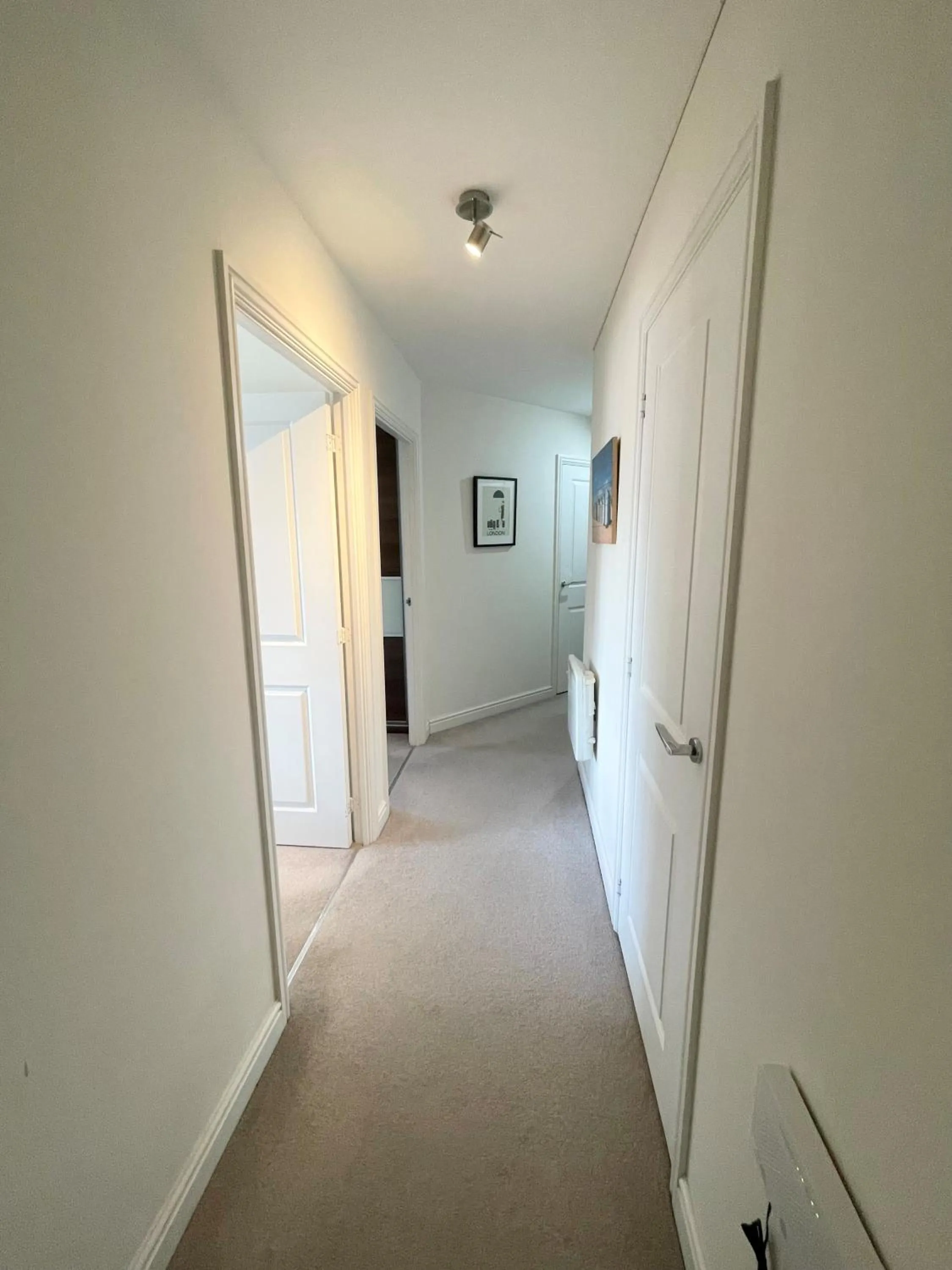 Blue Sky Apartments @Wallis Square, Farnborough