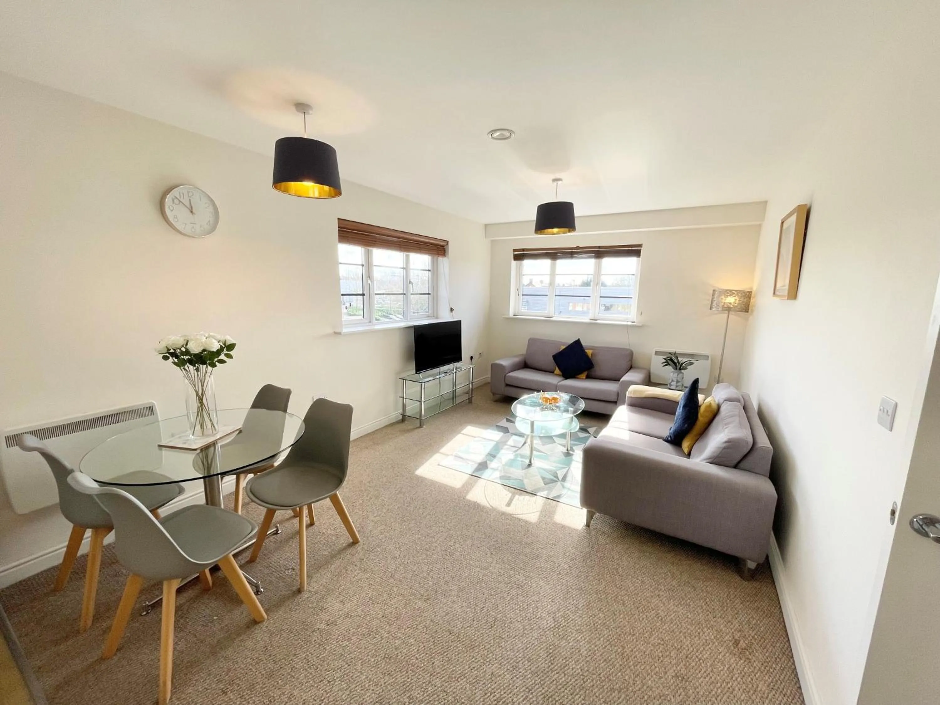 Blue Sky Apartments @Wallis Square, Farnborough