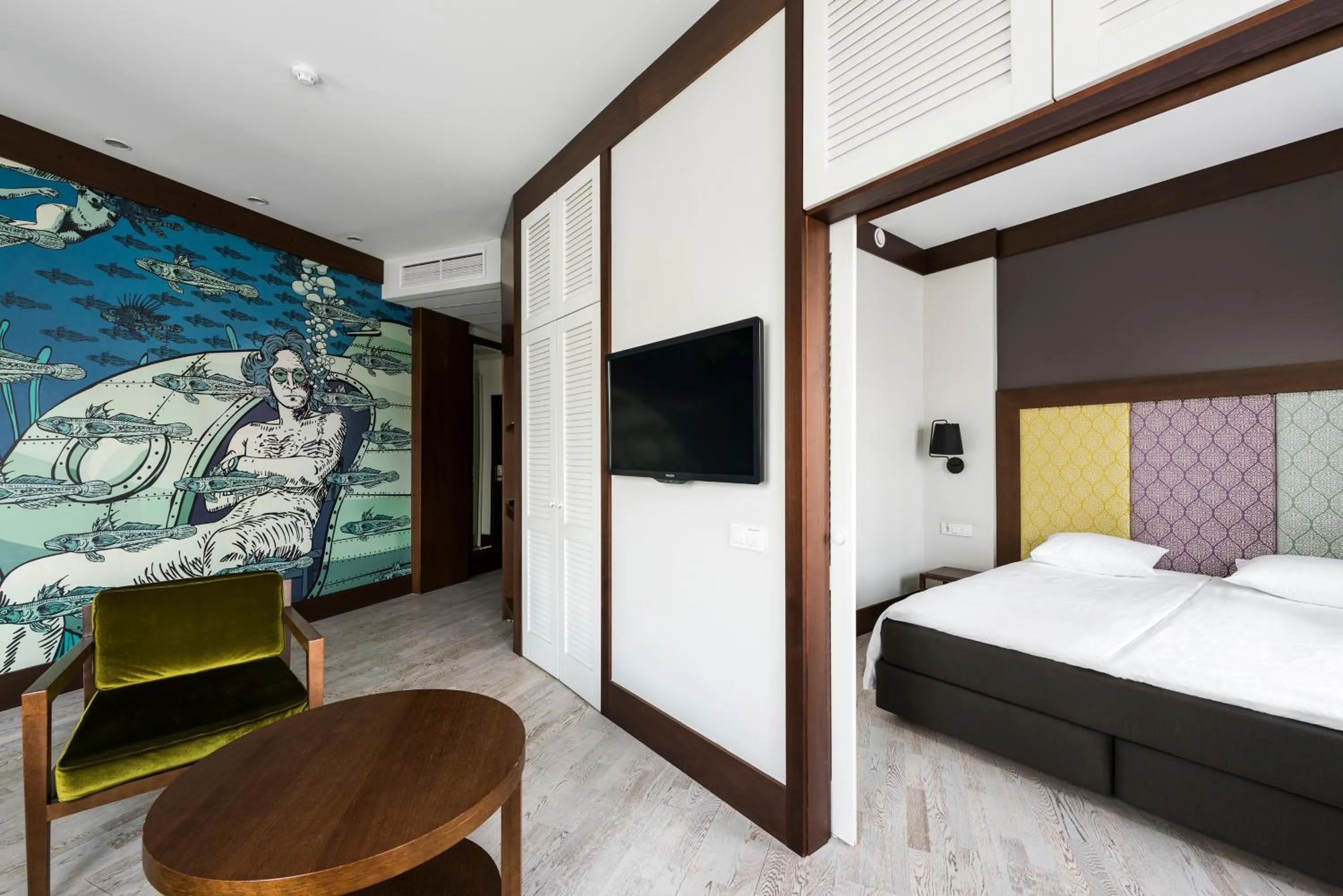 Living room, Bed in Comfort Hotel LT - Rock 'n' Roll Vilnius