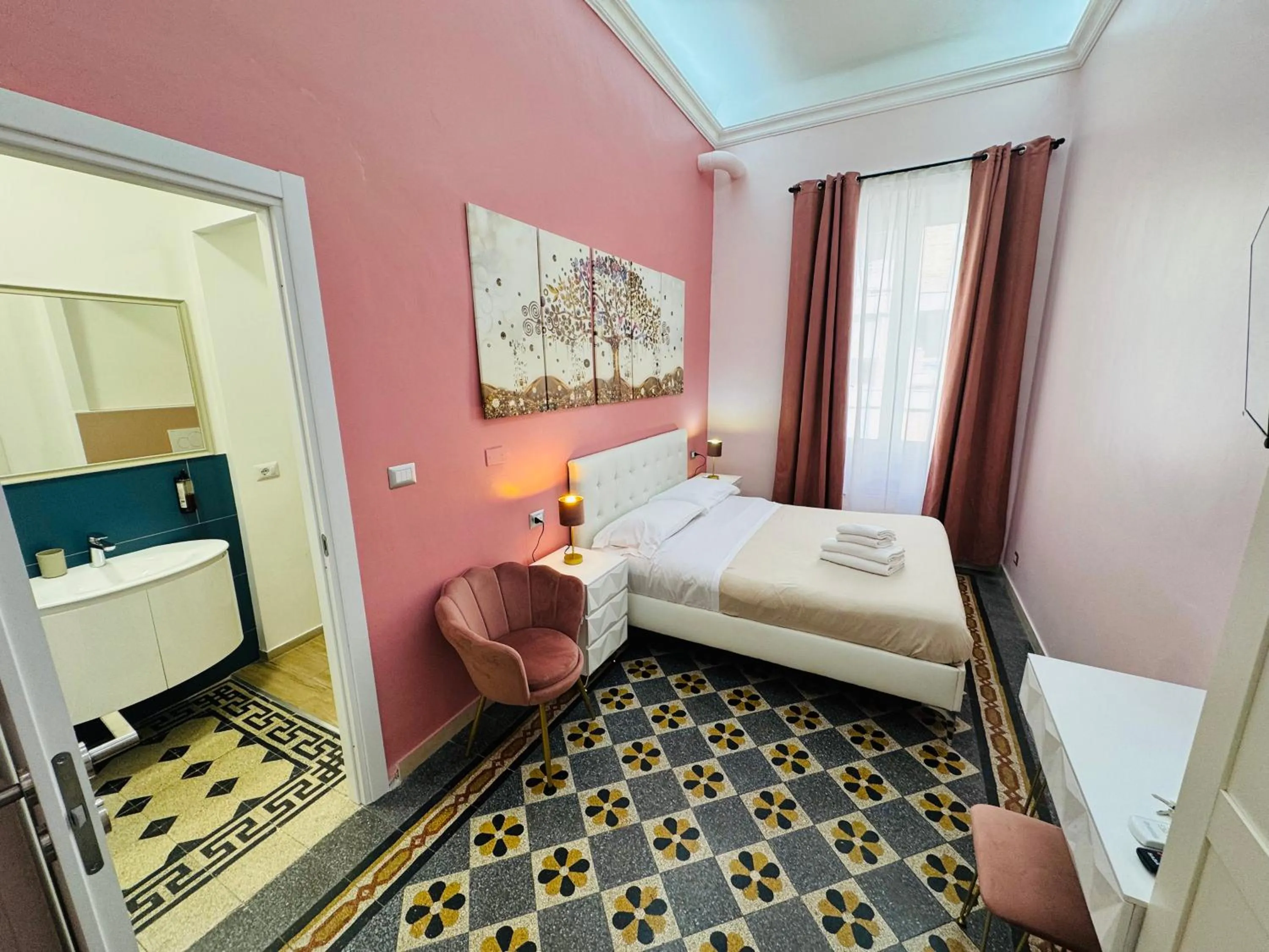 Bedroom, Bed in Virgilio Suite