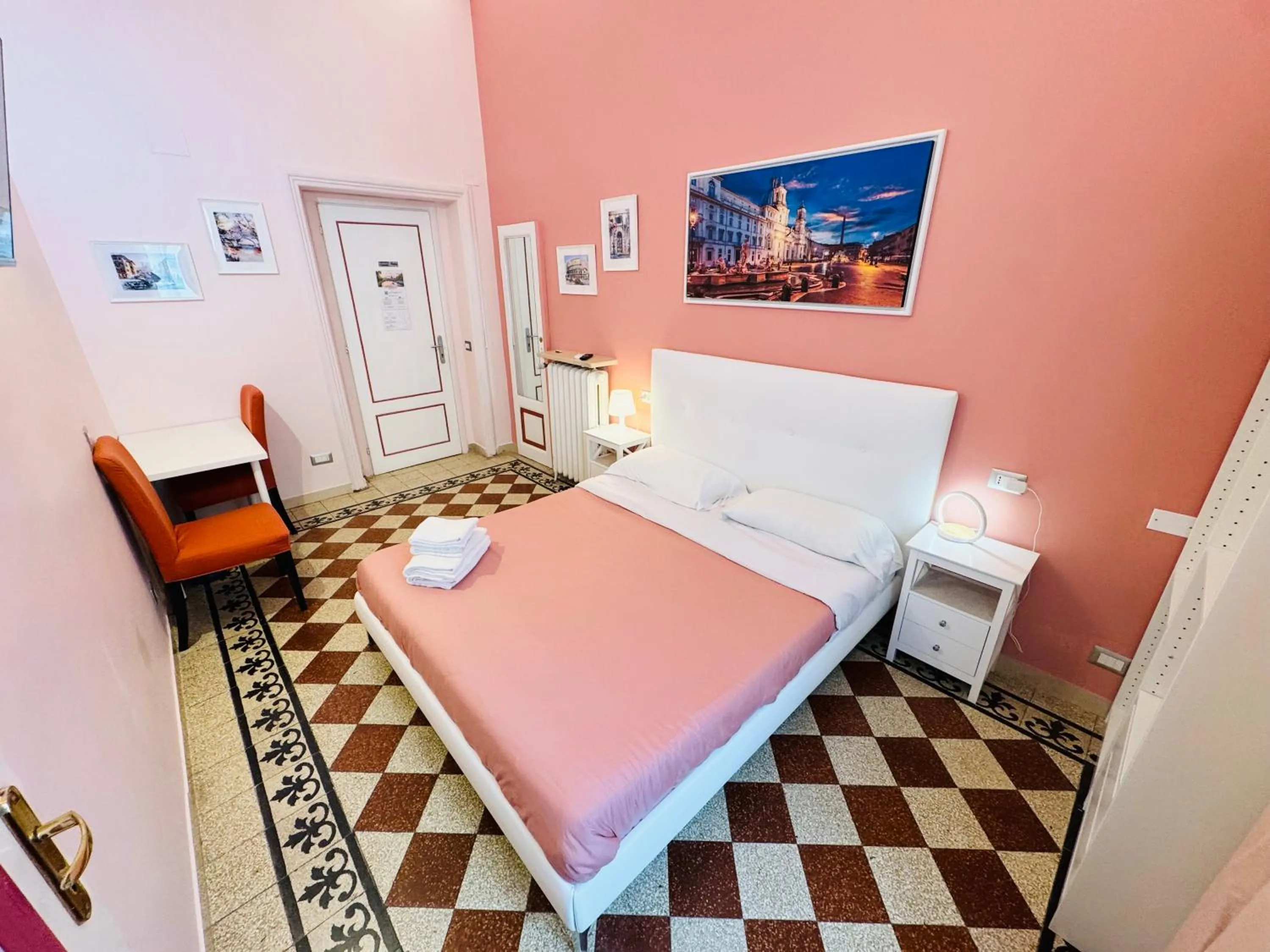 Bedroom, Bed in Virgilio Suite