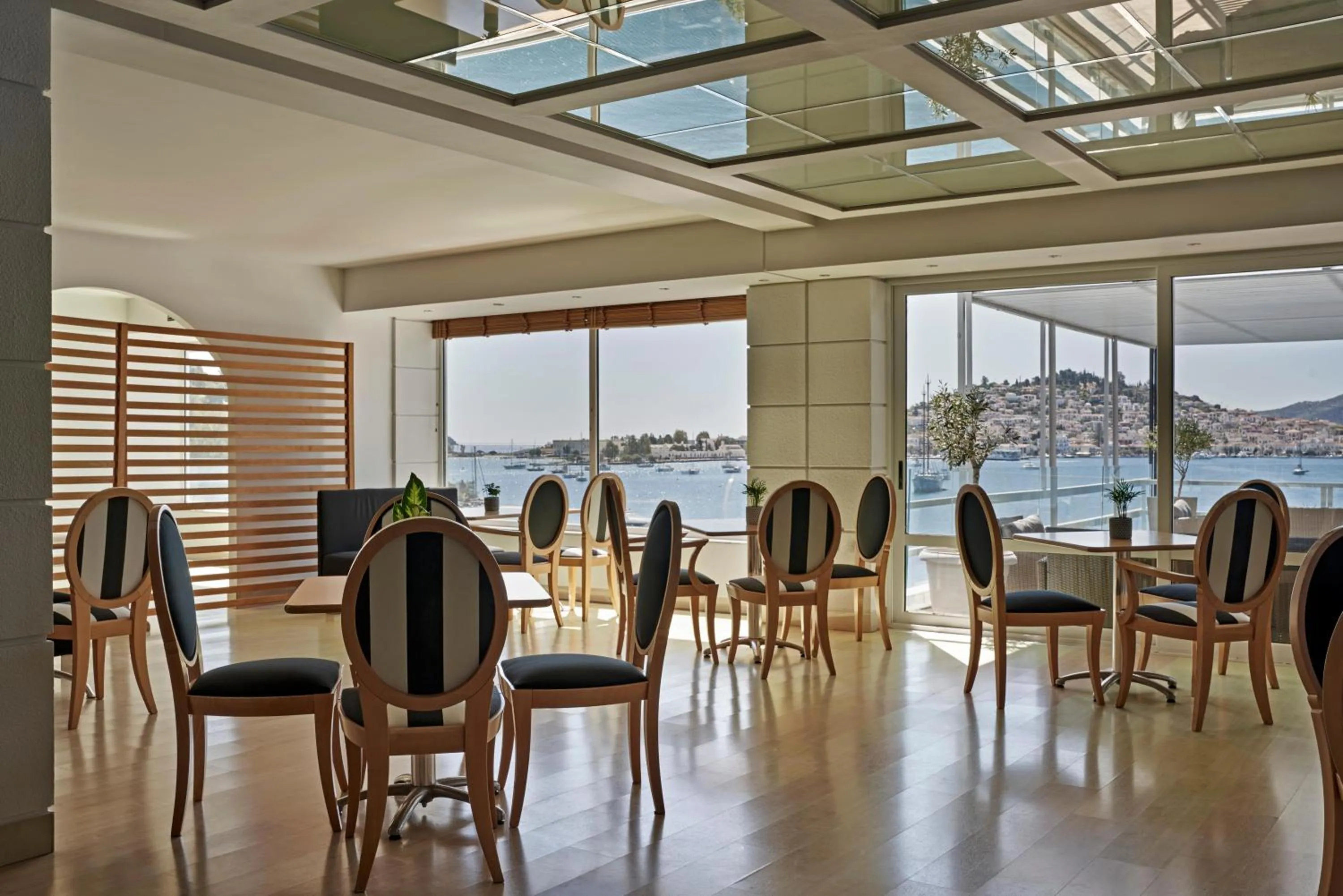 Restaurant/places to eat in Xenia Poros Image Hotel