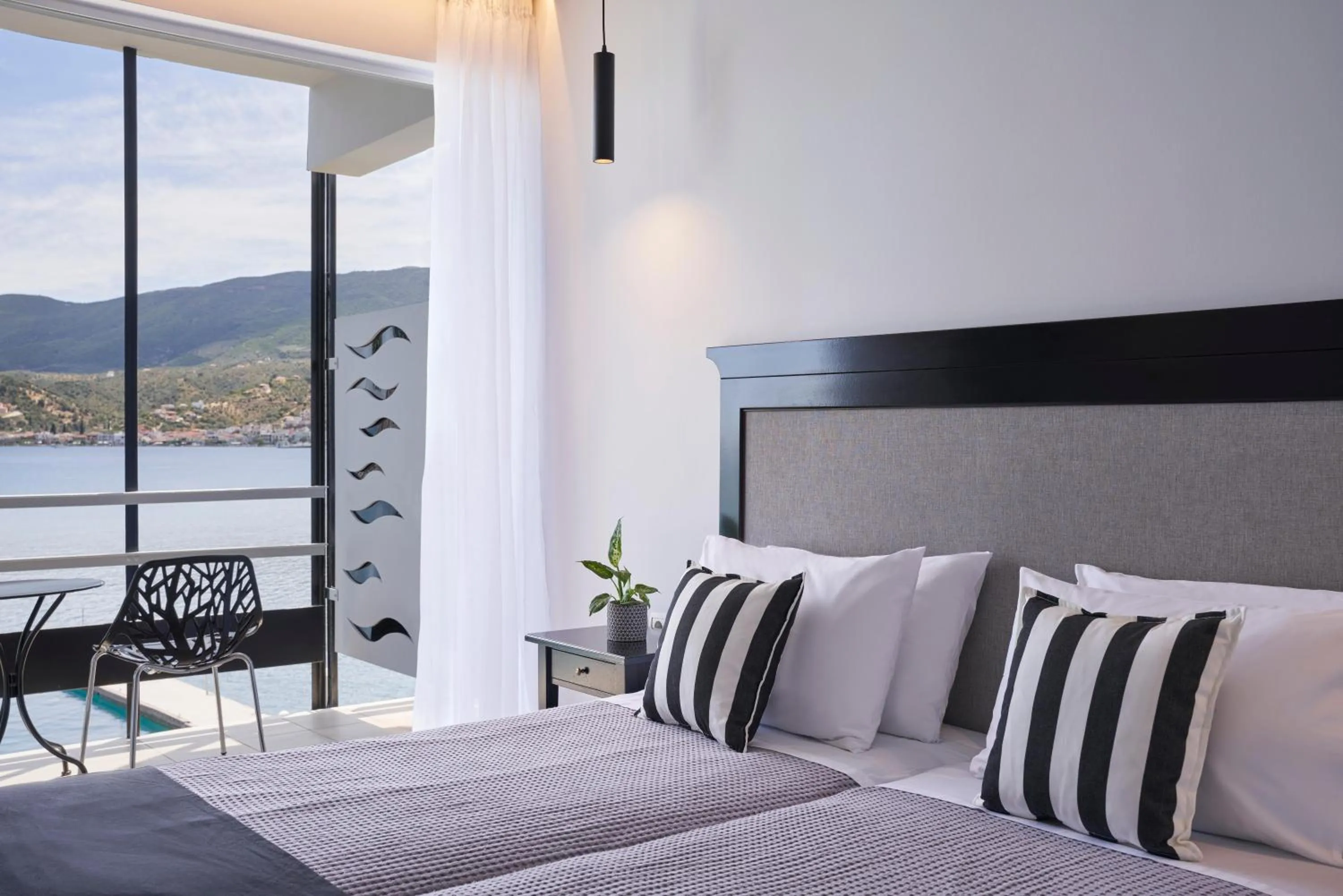 Photo of the whole room, Bed in Xenia Poros Image Hotel