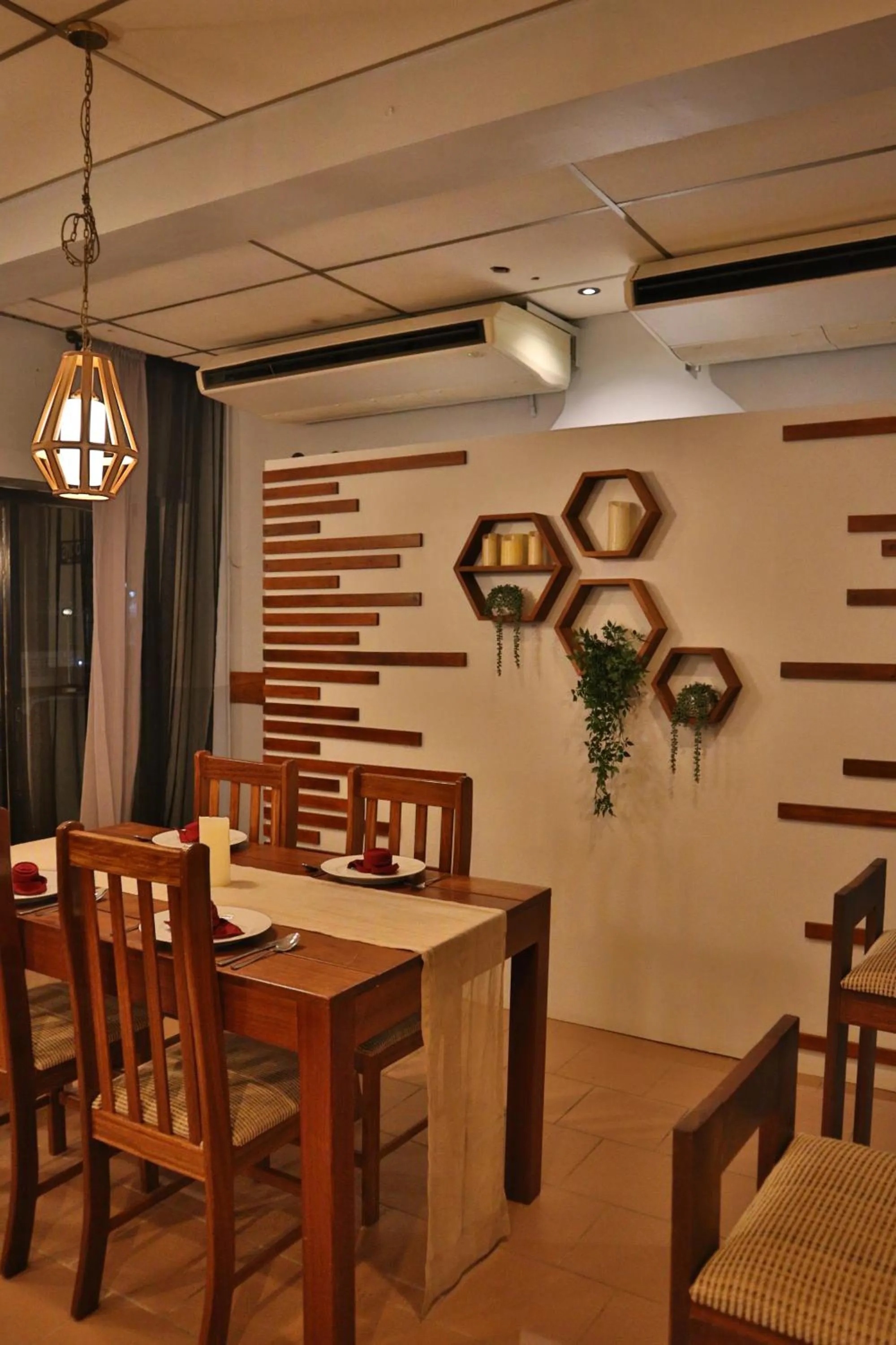 Dining area in Hotel North Resort