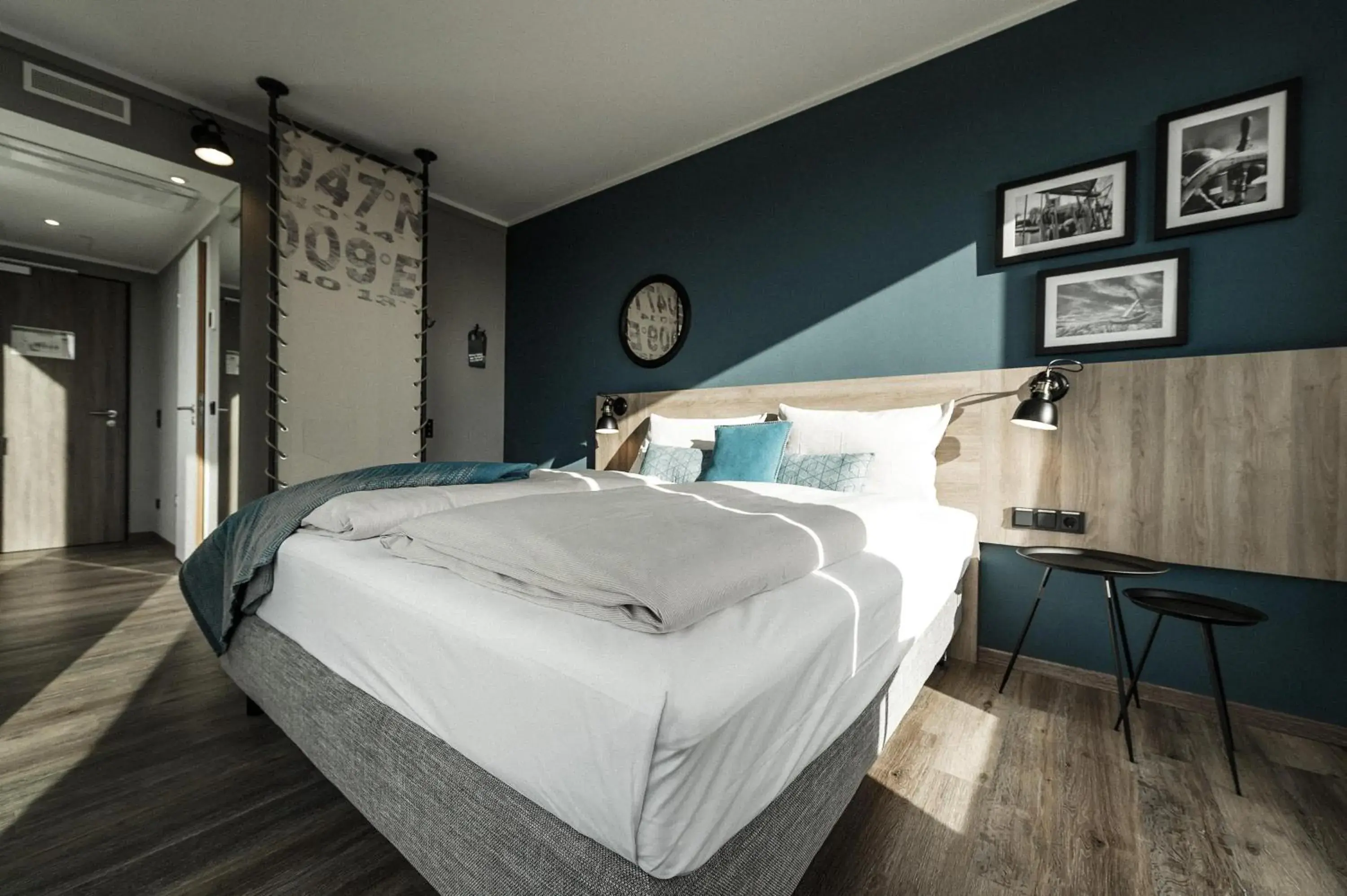 Bedroom, Bed in HARBR Hotel Konstanz, a member of Radisson Individuals Bedroom, Bed in HARBR Hotel Konstanz, a member of Radisson Individuals