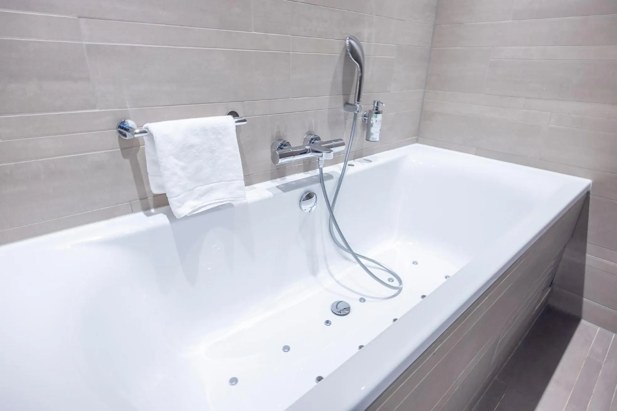 Bathroom in Fletcher Hotel - Restaurant Nautisch Kwartier