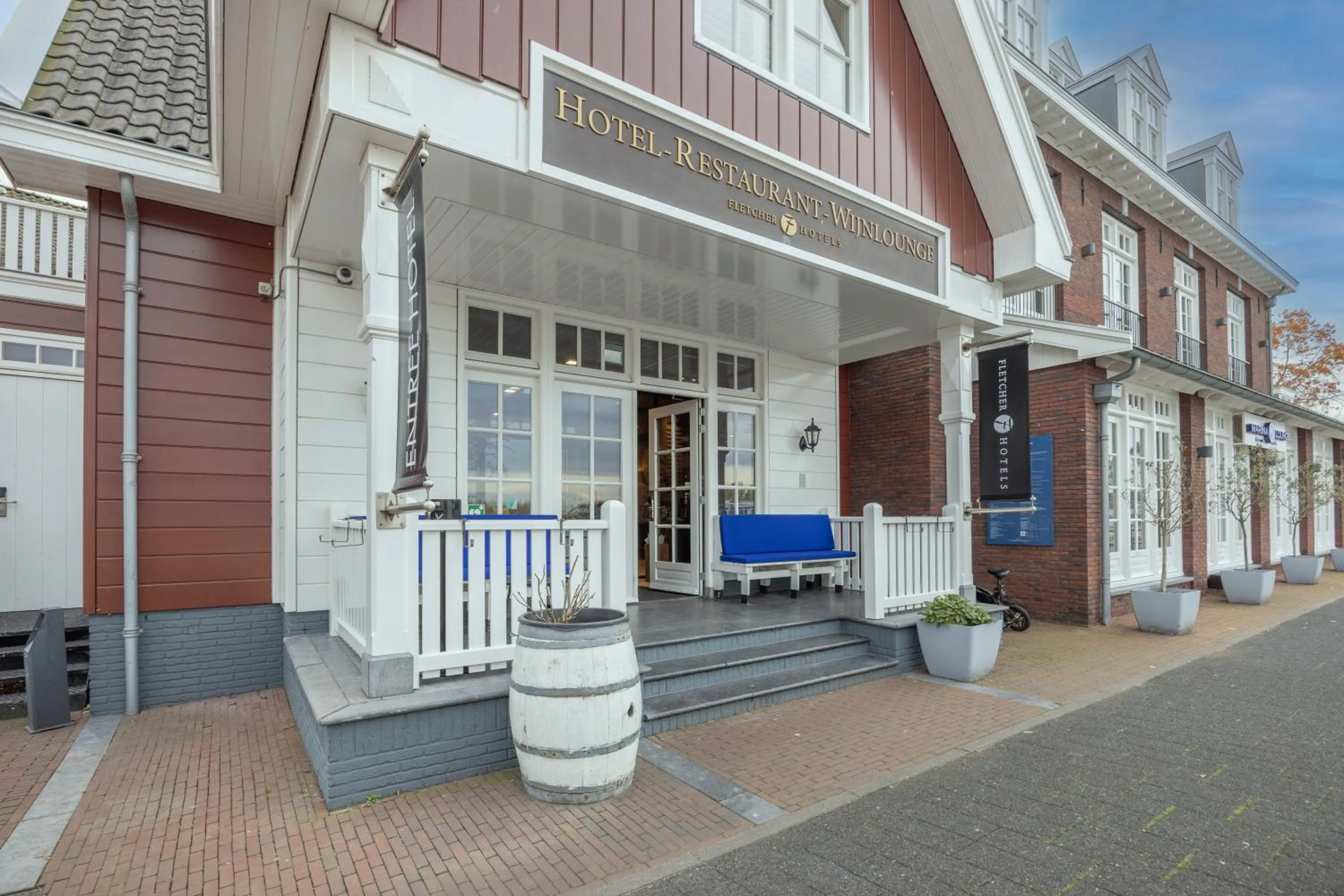 Property building in Fletcher Hotel - Restaurant Nautisch Kwartier