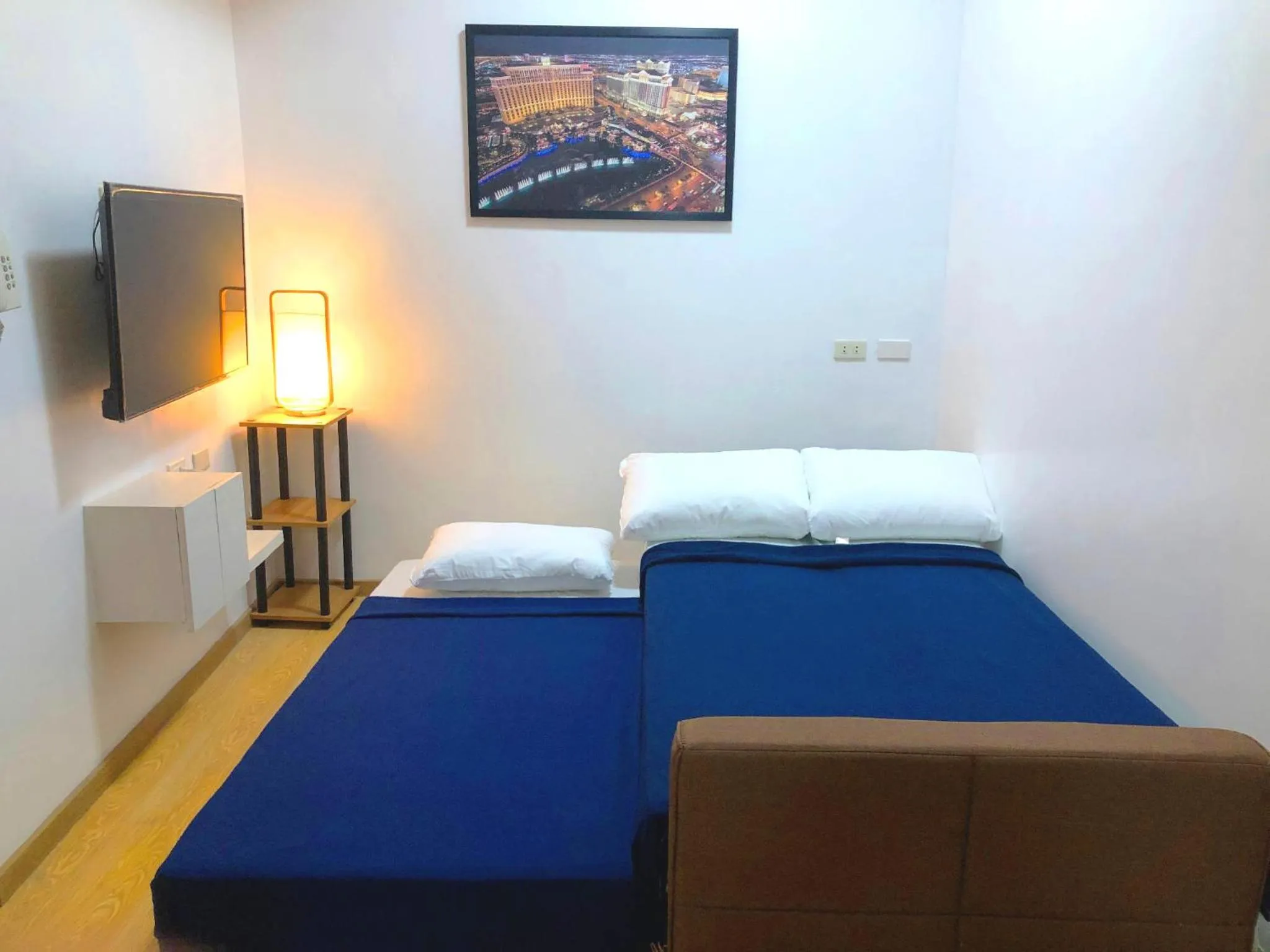 Bed in Cedar Peak Condominium by Tripsters Hub