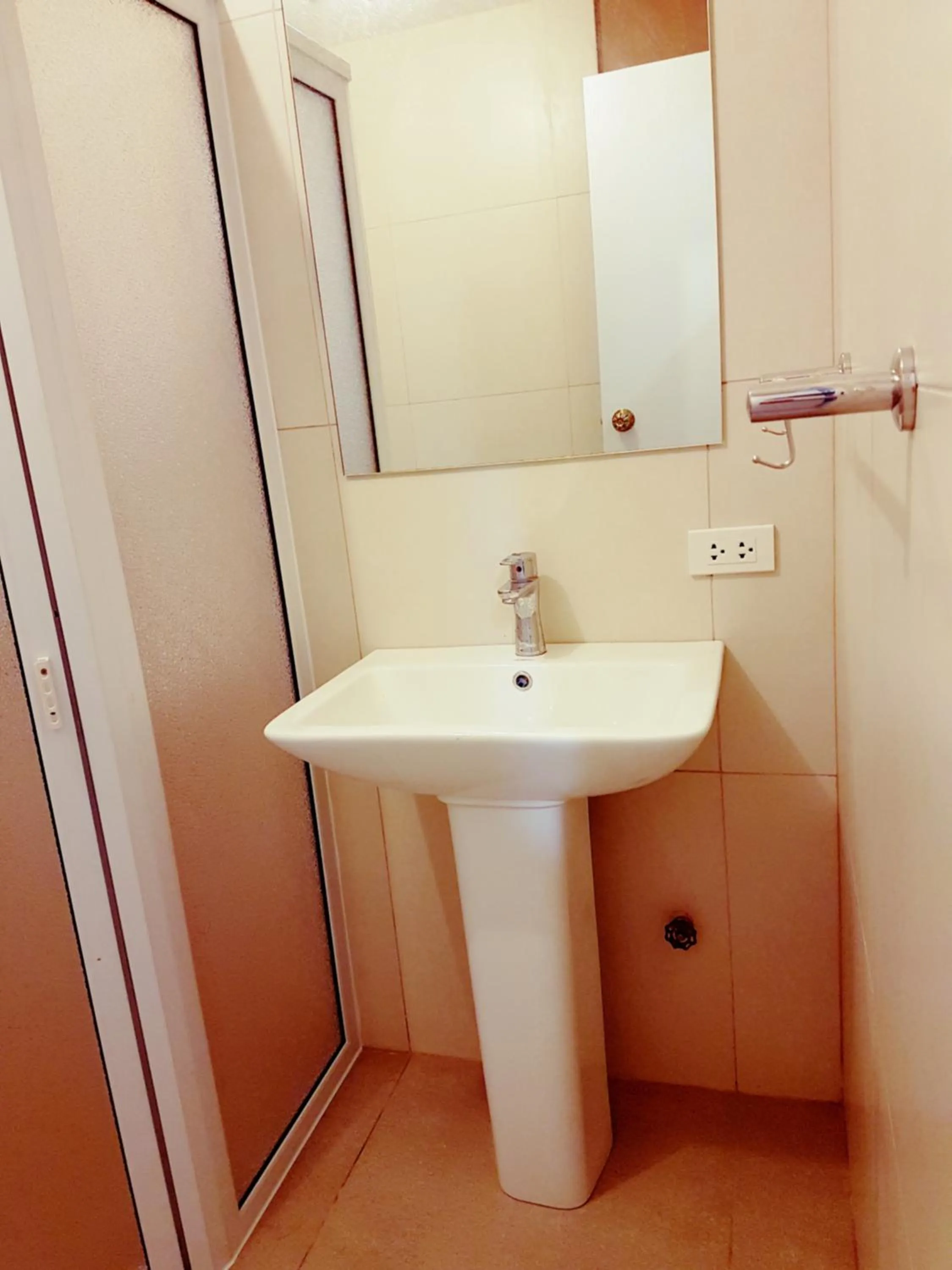 Cedar Peak Condominium by Tripsters Hub