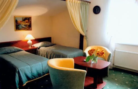 Day, Bed in Hotel Mars