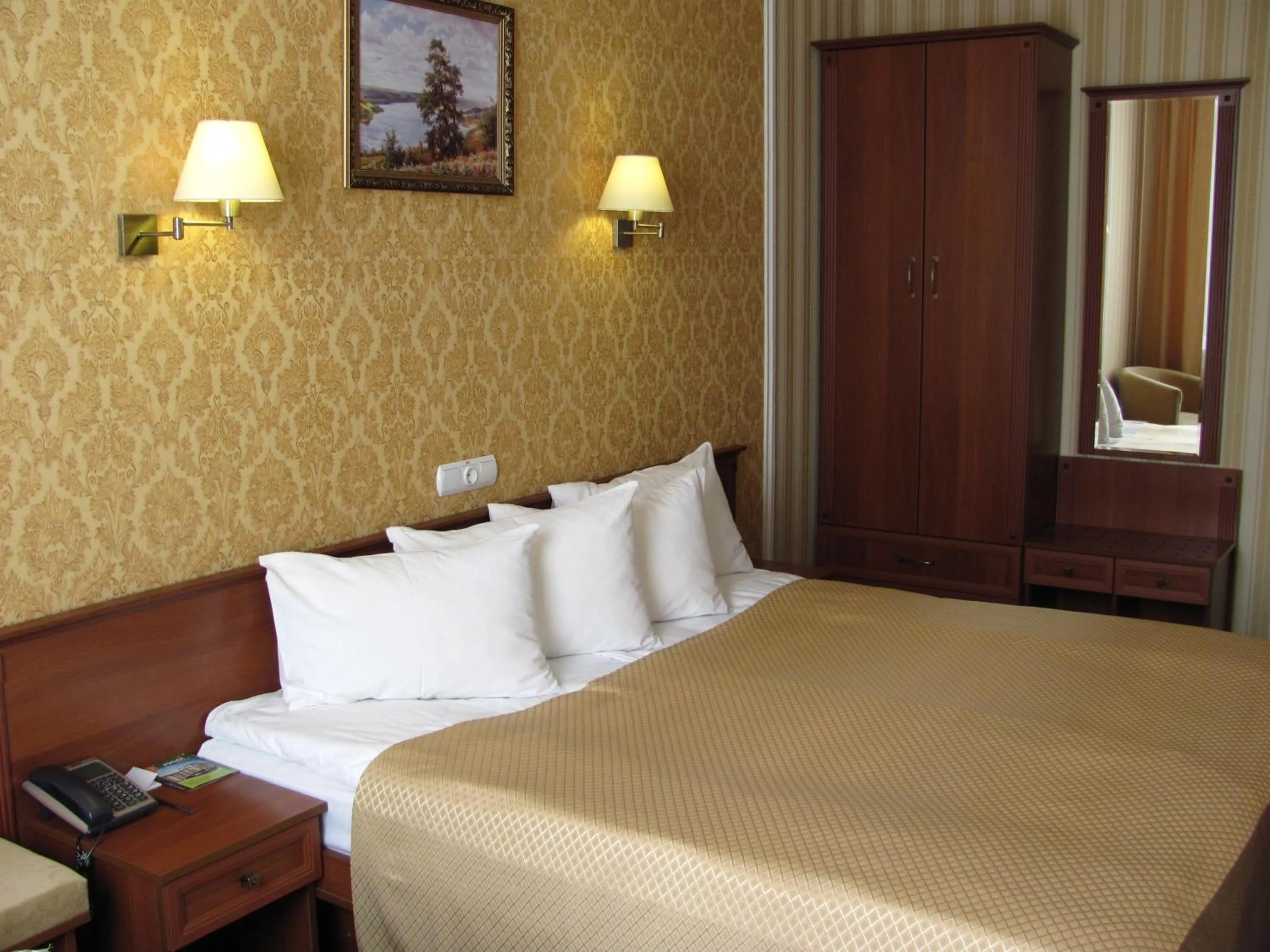Photo of the whole room, Bed in Hotel Mars