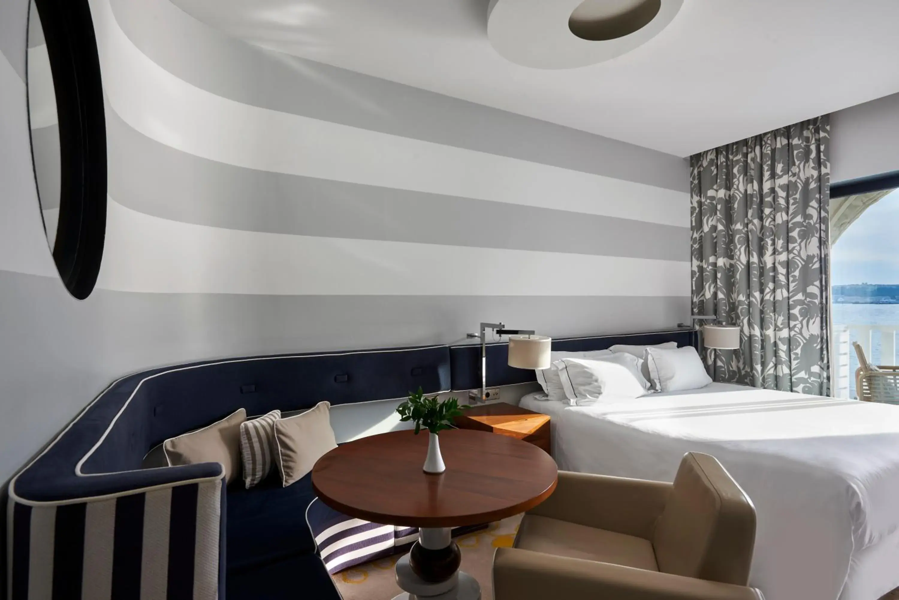 Bedroom, Bed in Monte-Carlo Beach Bedroom, Bed in Monte-Carlo Beach