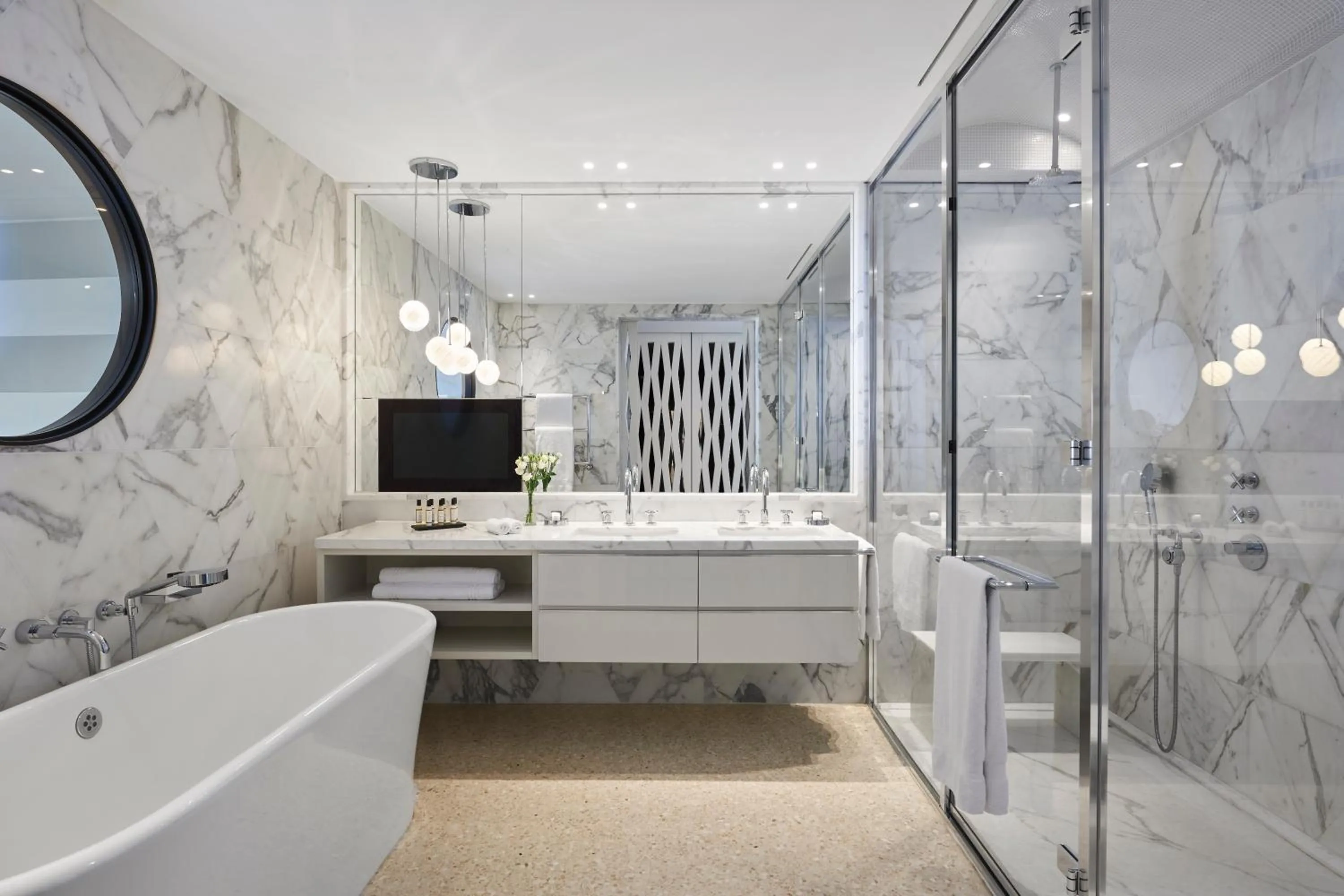 Bathroom in Monte-Carlo Beach