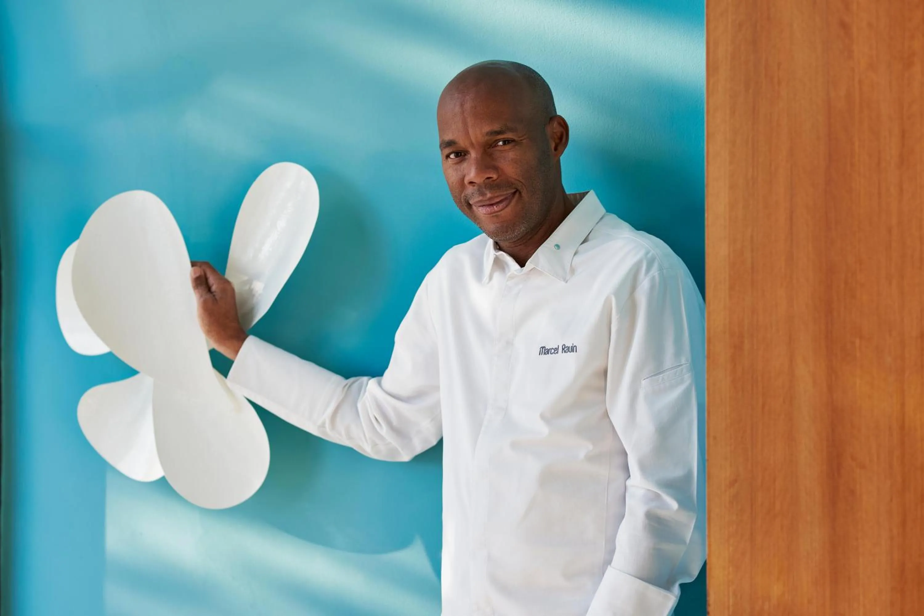 Restaurant/places to eat in Monte-Carlo Beach