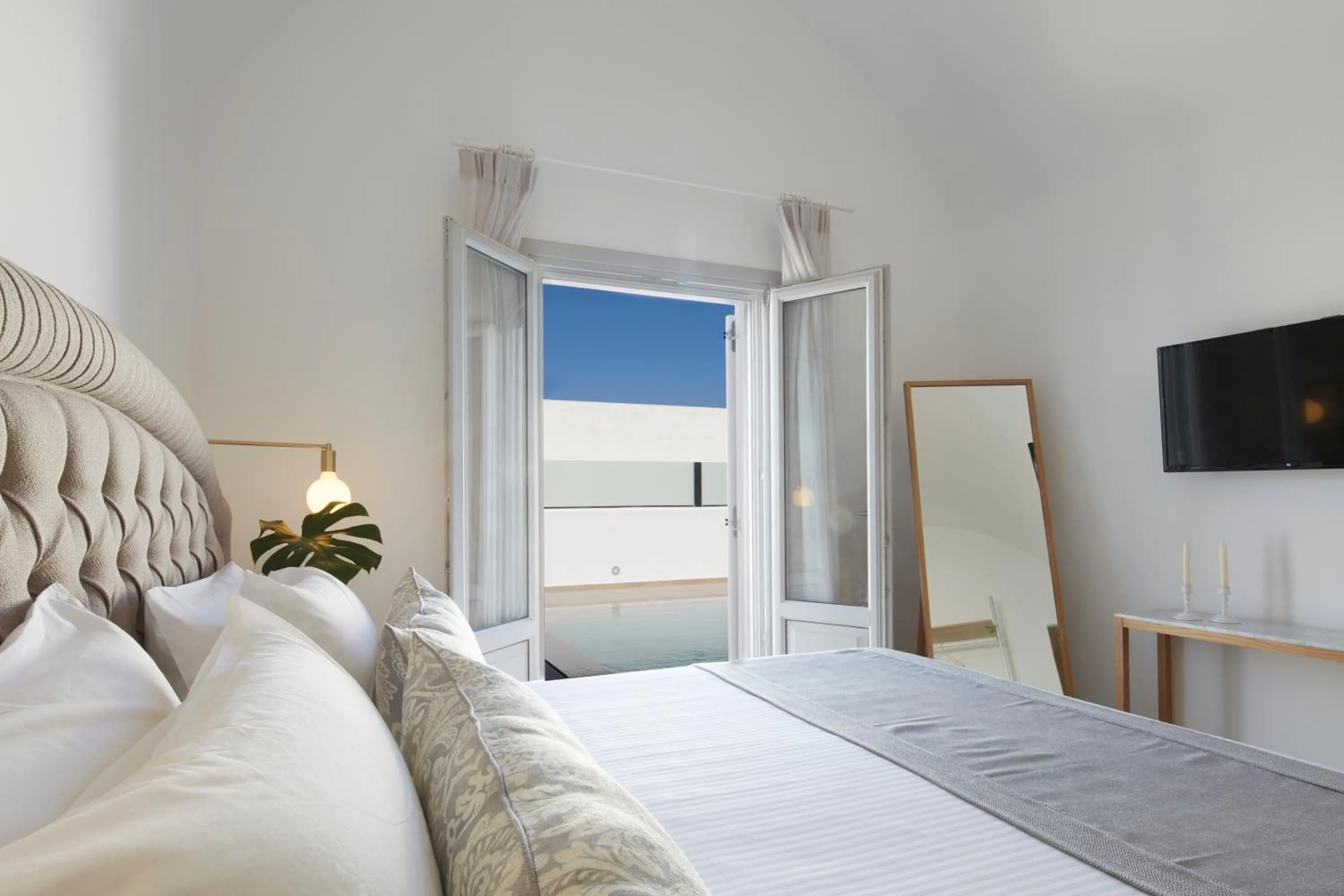 Time of day, Bed in Tramonto Private Villa