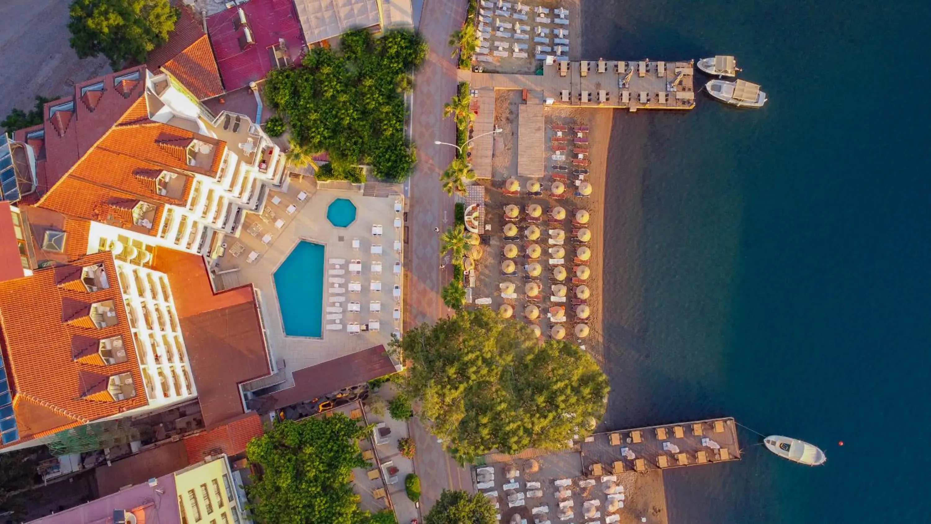 Property building in MARBAS SELECT BEACH , Adult Only 14 Plus Property building in MARBAS SELECT BEACH , Adult Only 14 Plus