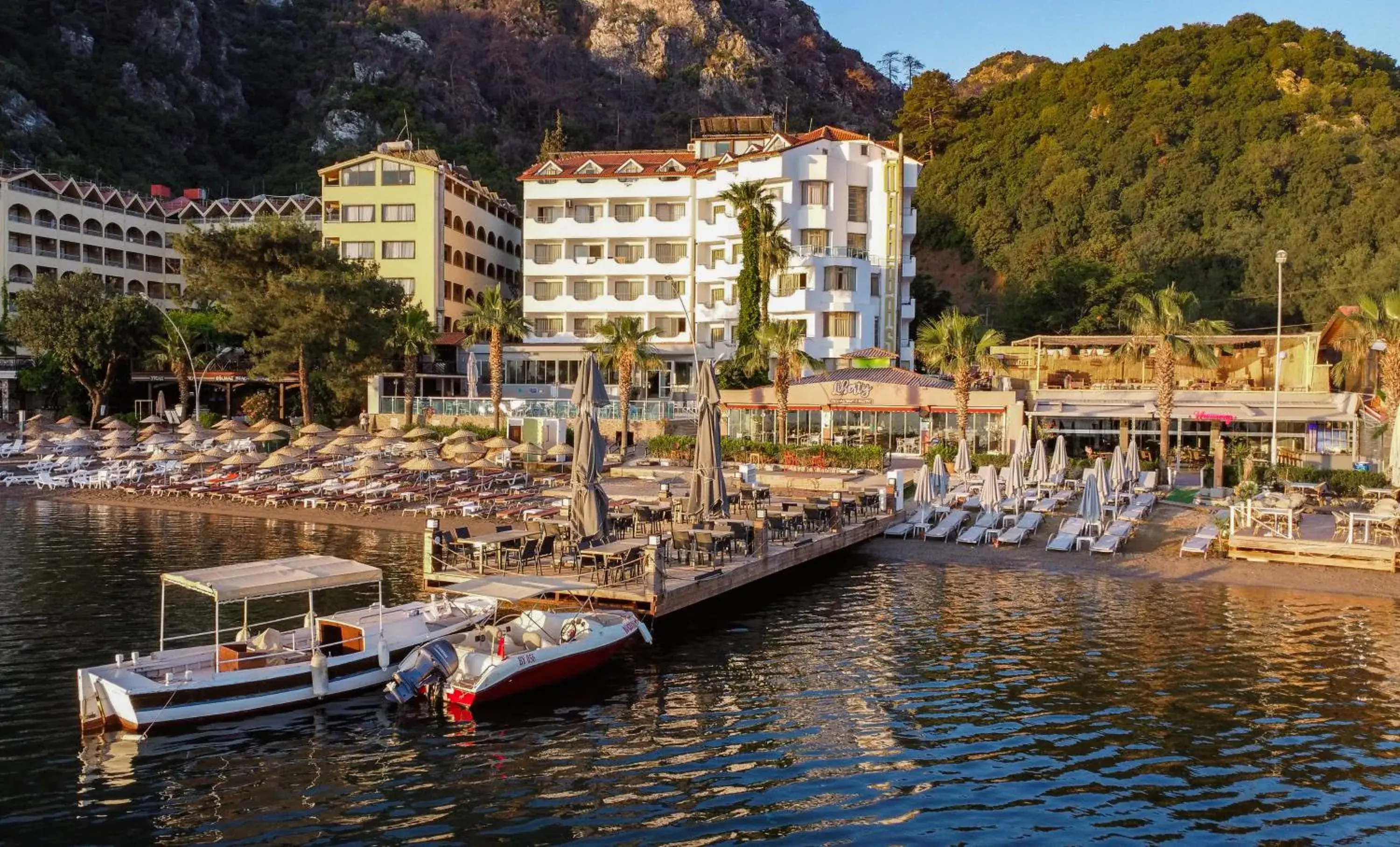 Property building in MARBAS SELECT BEACH , Adult Only 14 Plus Property building in MARBAS SELECT BEACH , Adult Only 14 Plus