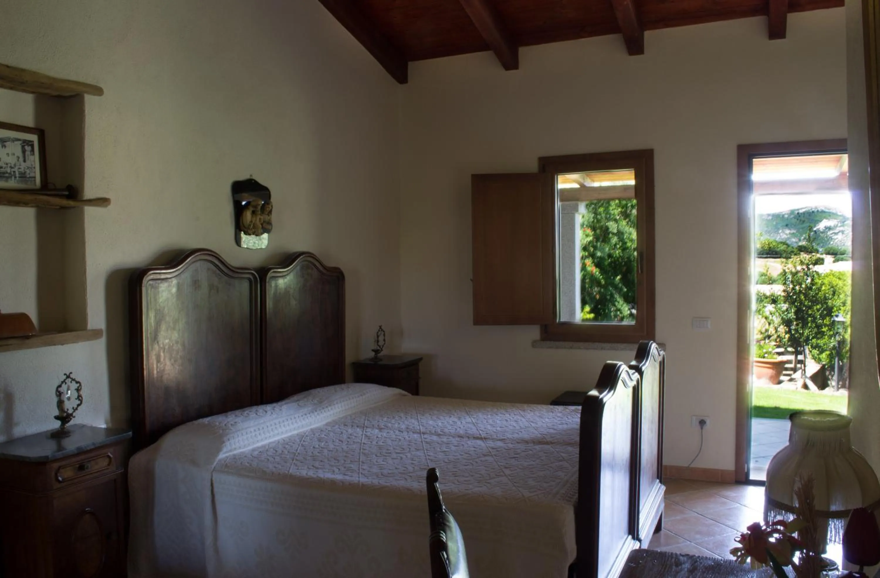 Photo of the whole room, Bed in Domo Minnannu Miriu