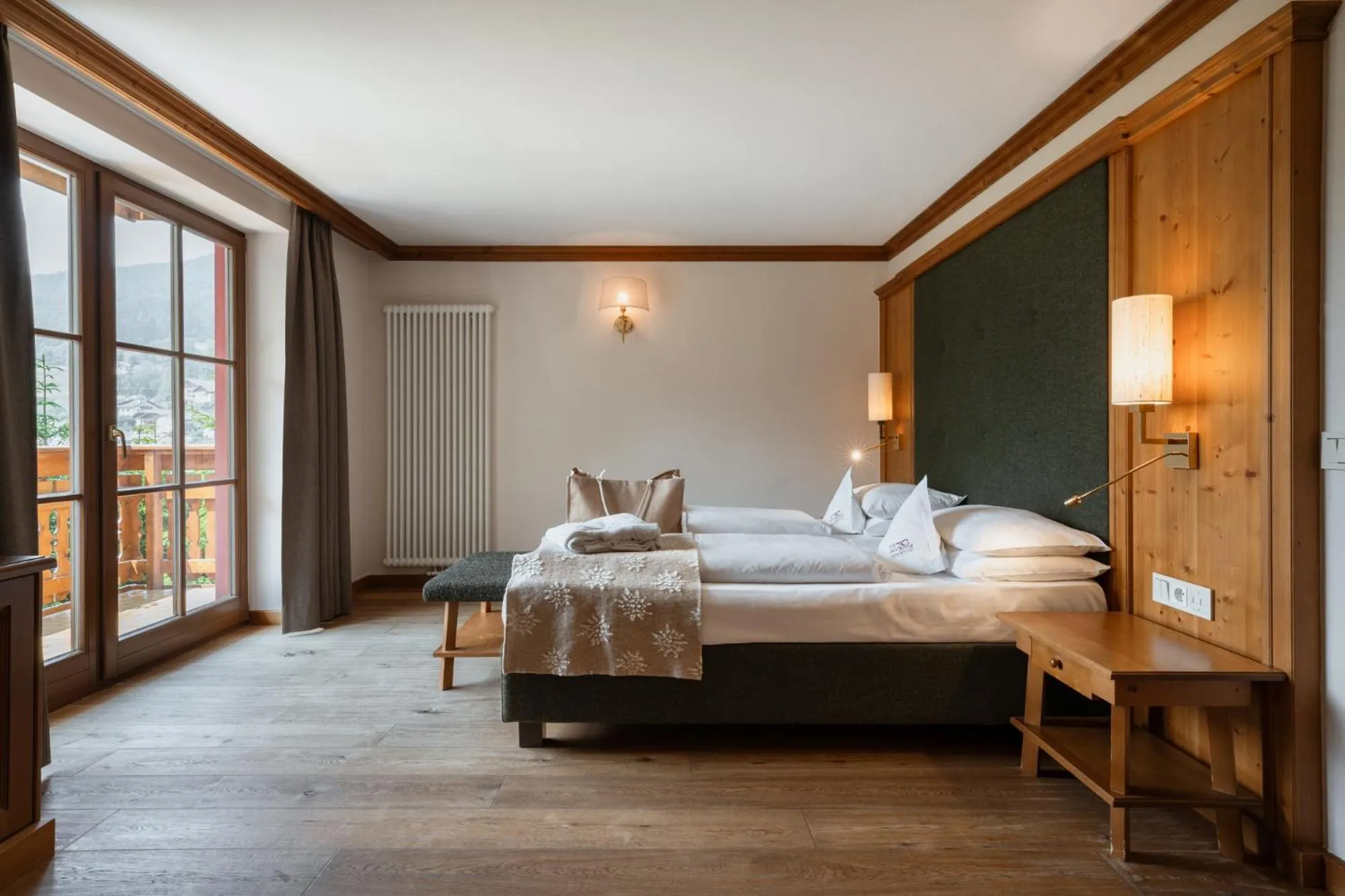 Bed in Alpin & Vital Hotel La Perla