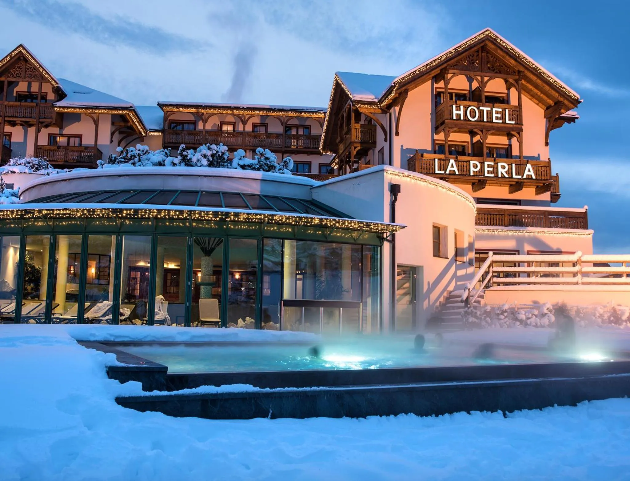 Facade/entrance in Alpin & Vital Hotel La Perla