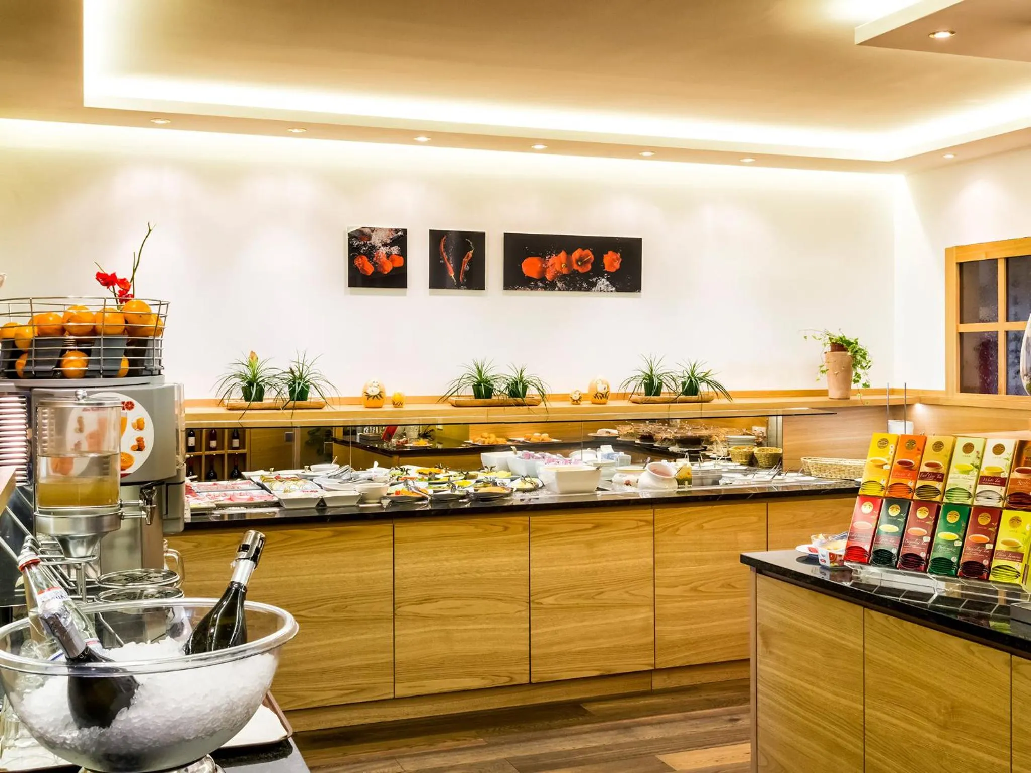 Buffet breakfast in Alpin & Vital Hotel La Perla