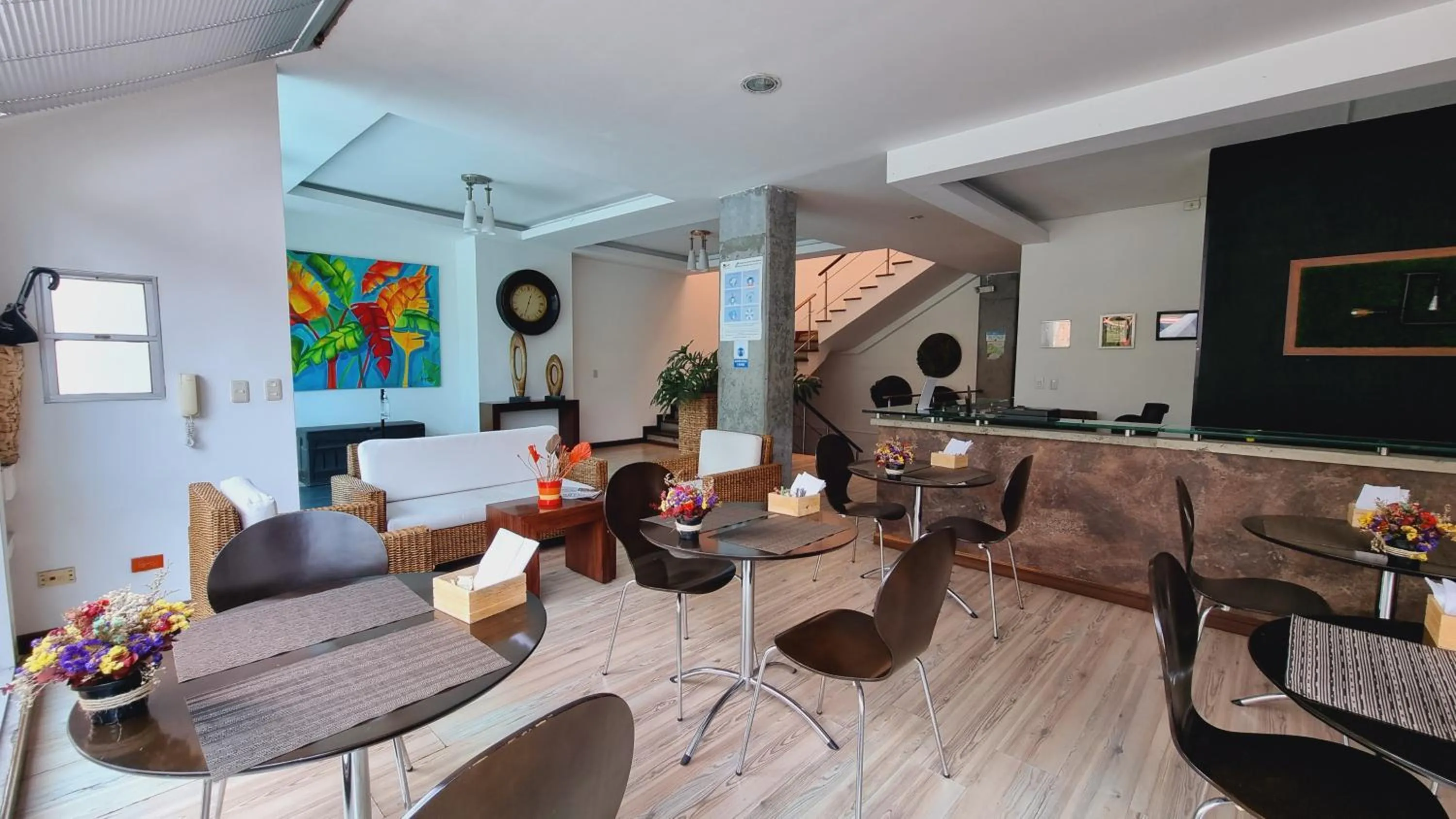 Lobby or reception in Habitat Suites Hotel By GHO Hoteles