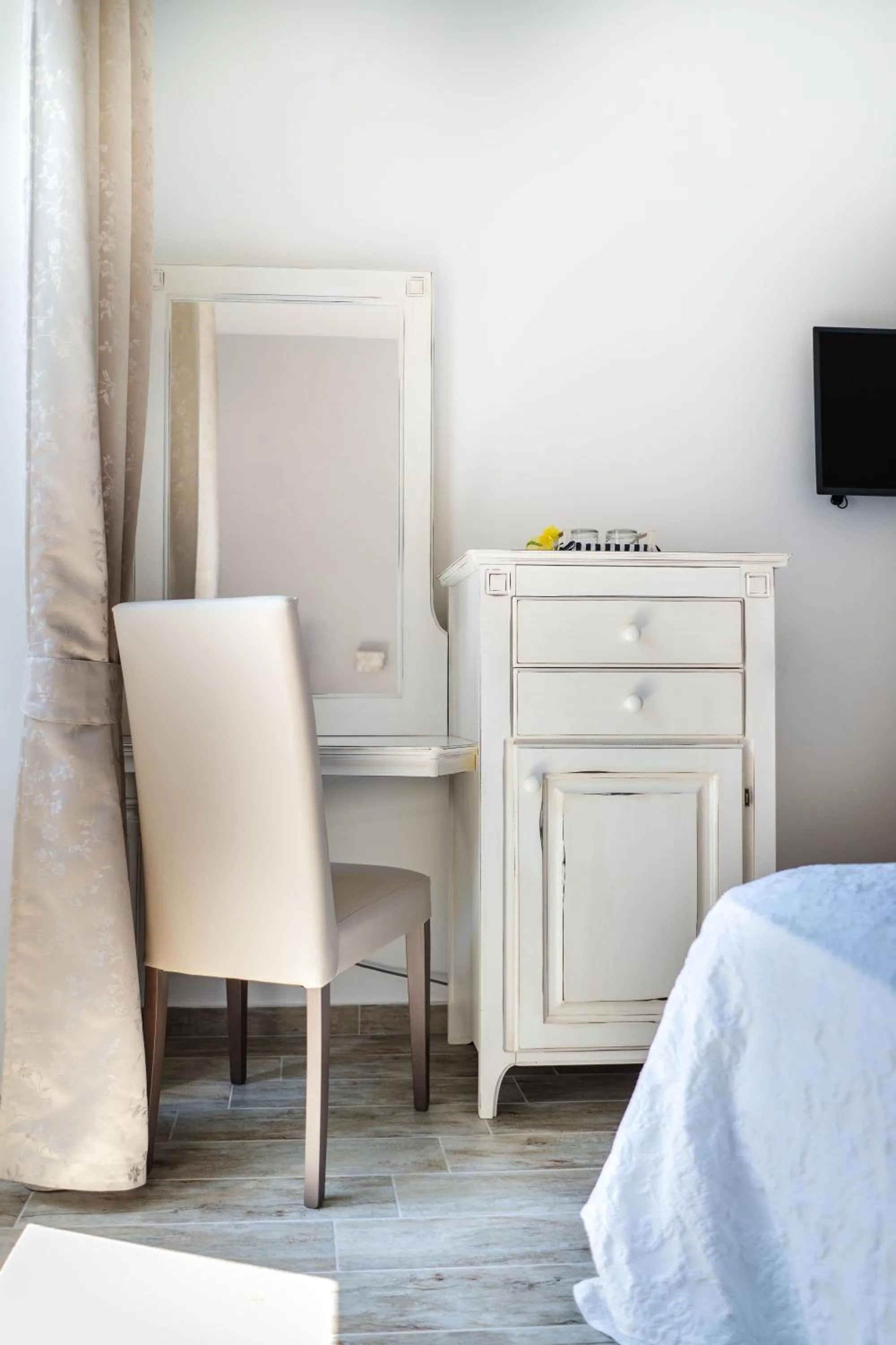 TV and multimedia, Bed in Lemon Factor Sorrento