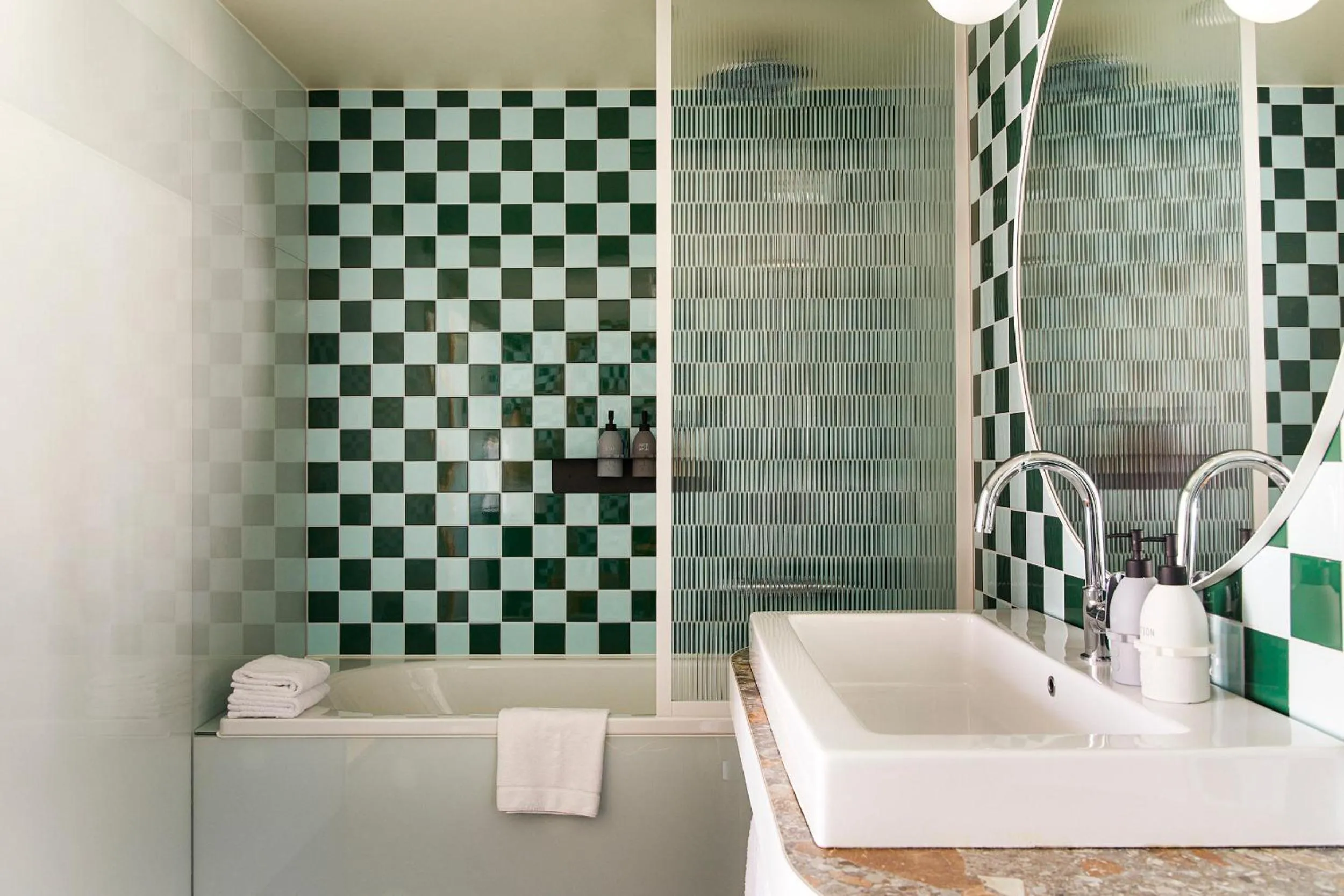 Bath in Hobo Helsinki