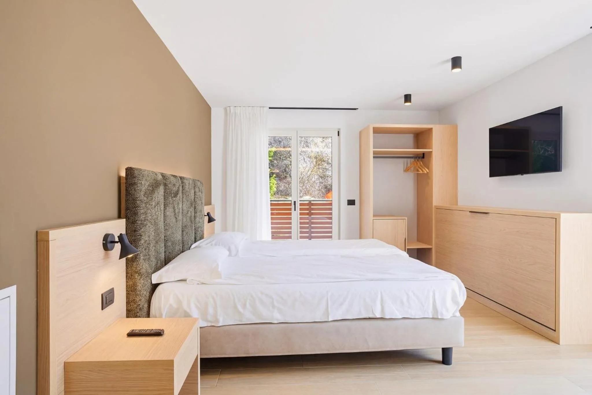 Bed in Residence Diamant