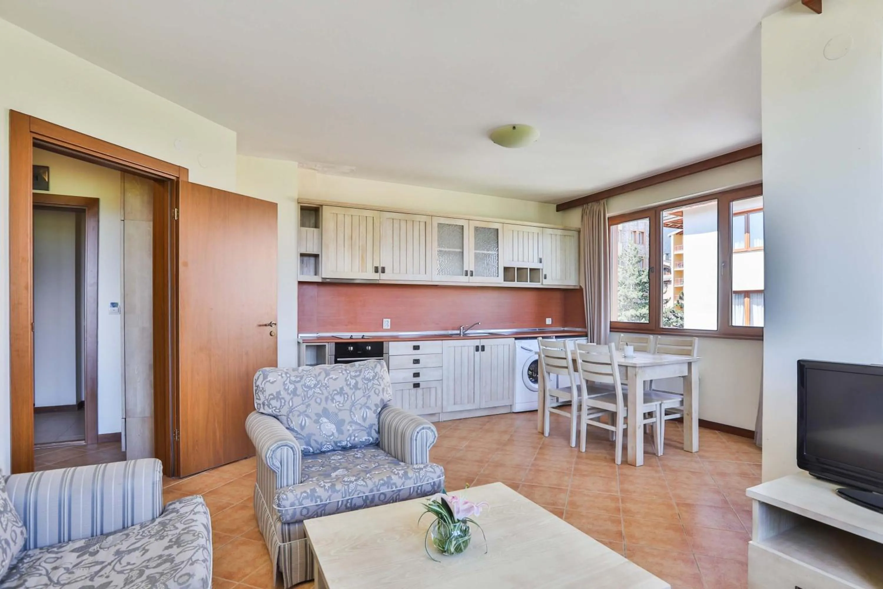 Coffee/tea facilities in Pirin Golf & Country Club Apartment Complex