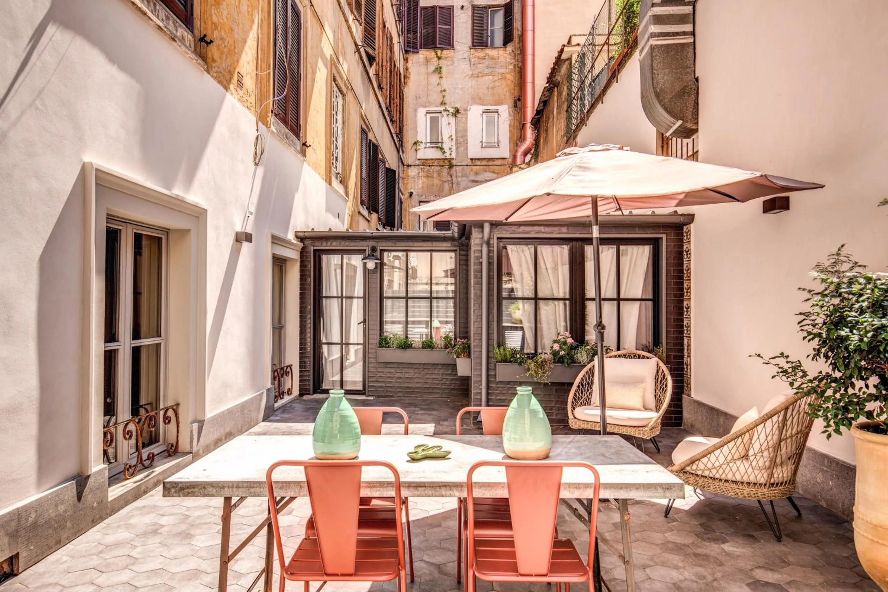 Patio in DeCharme apartment with terrace in Monti