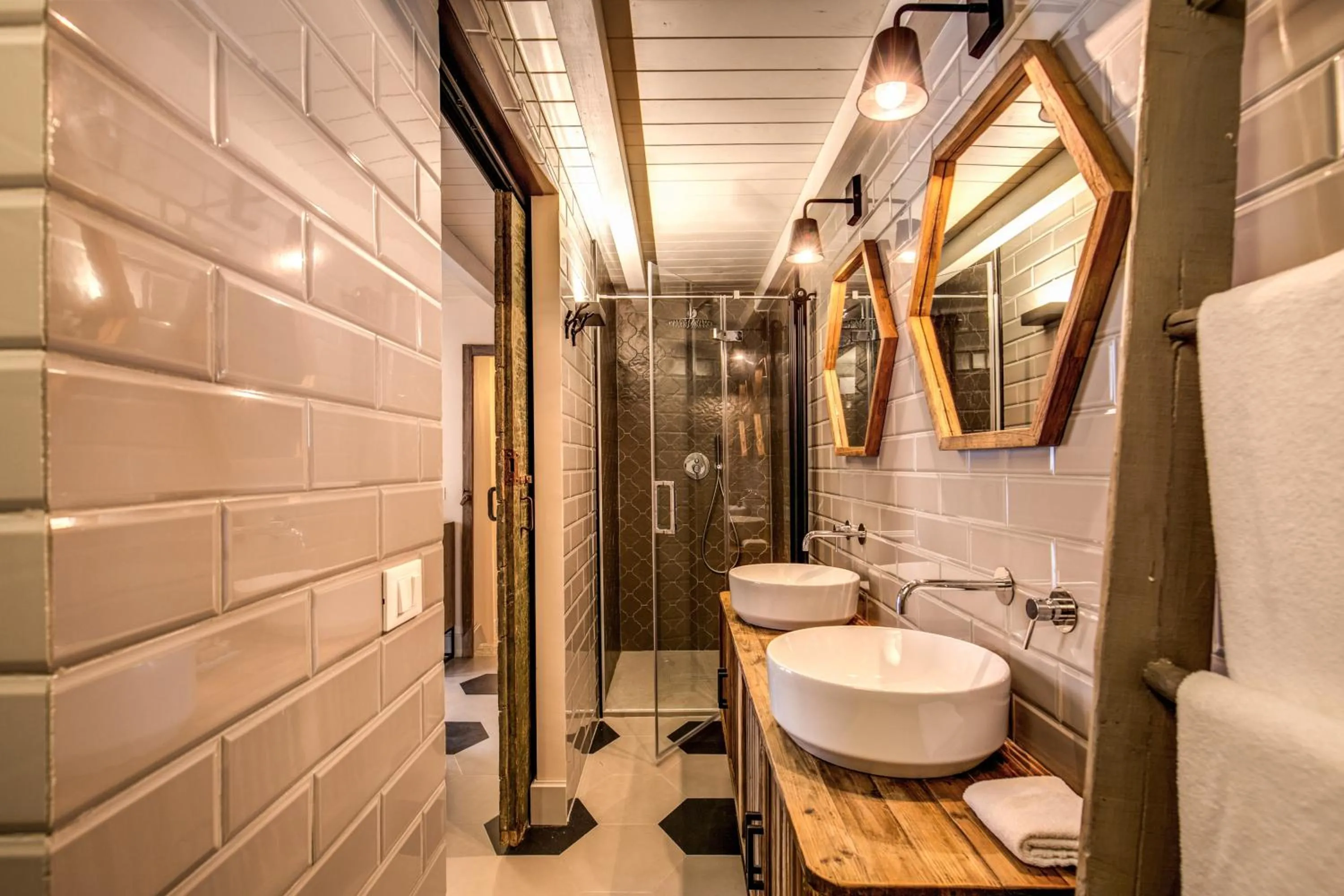 Shower in DeCharme apartment with terrace in Monti