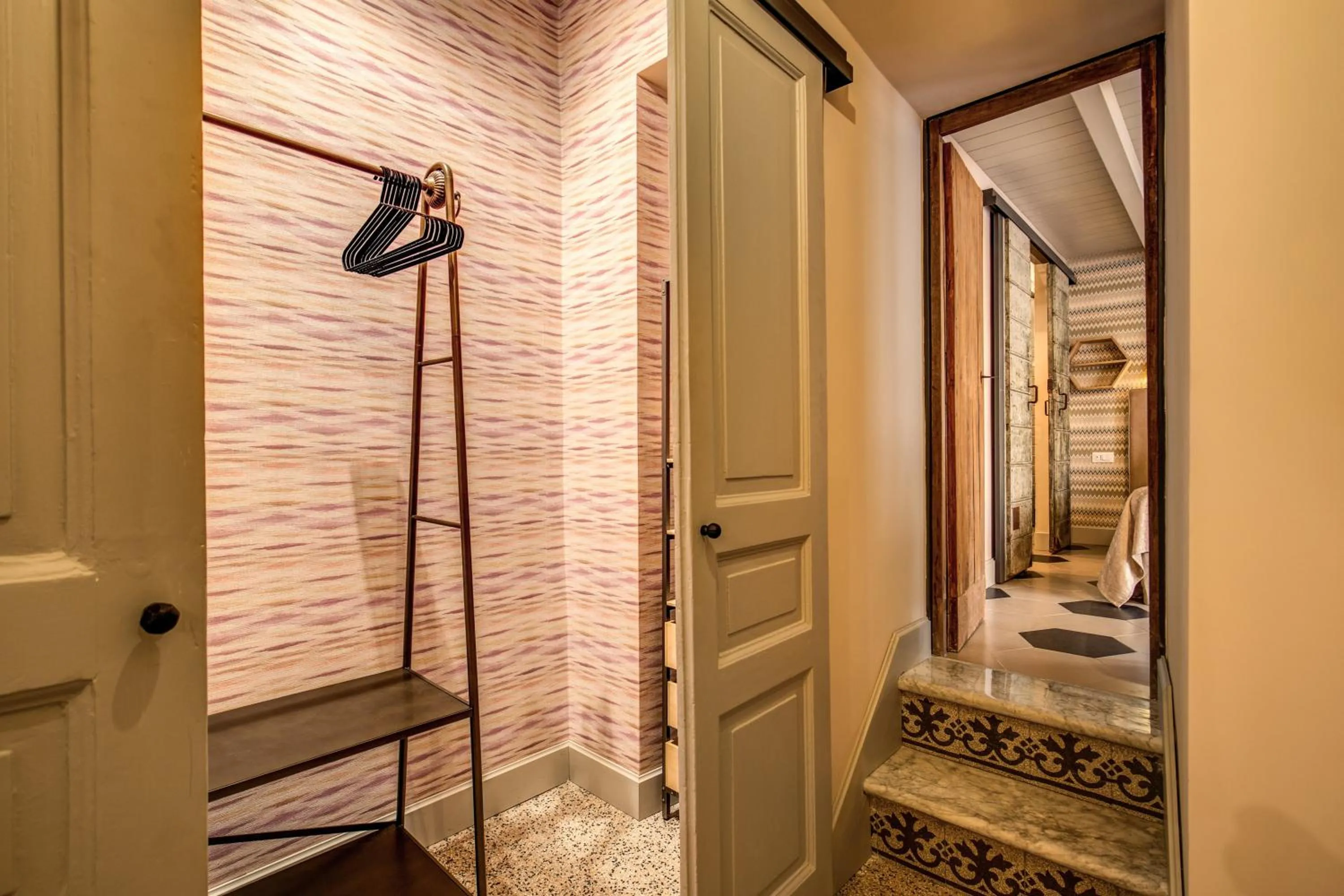 DeCharme apartment with terrace in Monti