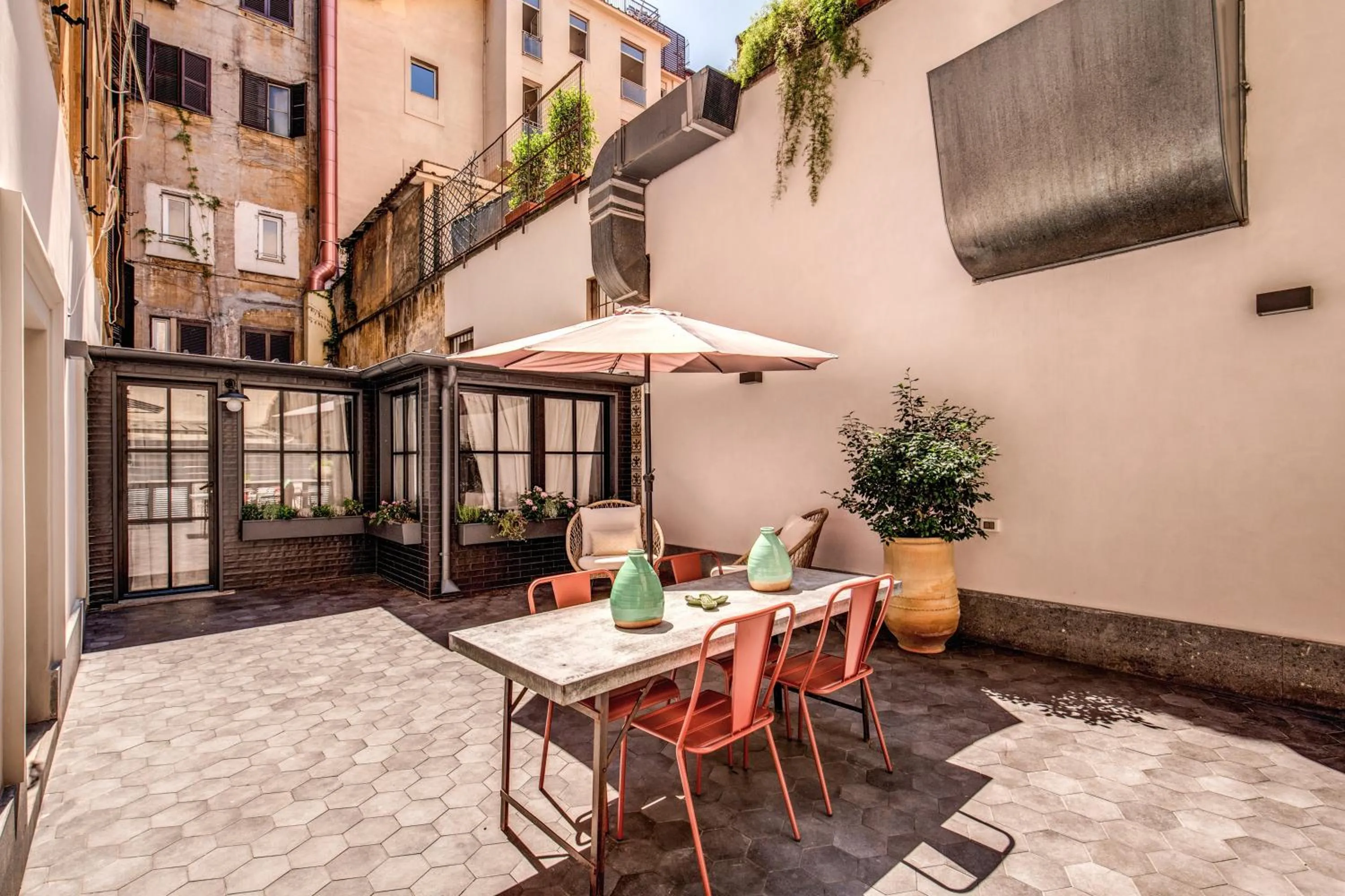 Patio in DeCharme apartment with terrace in Monti