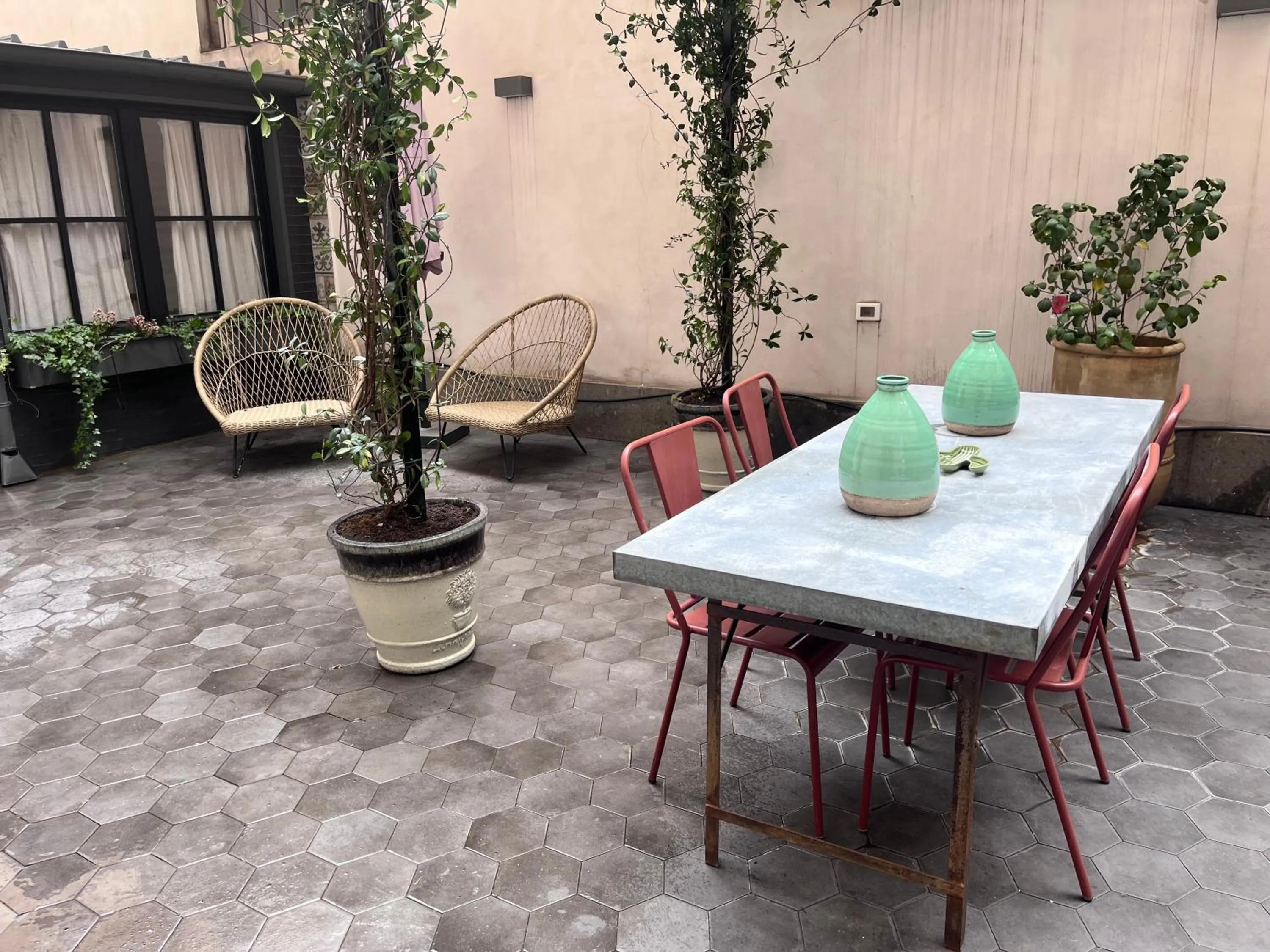 DeCharme apartment with terrace in Monti