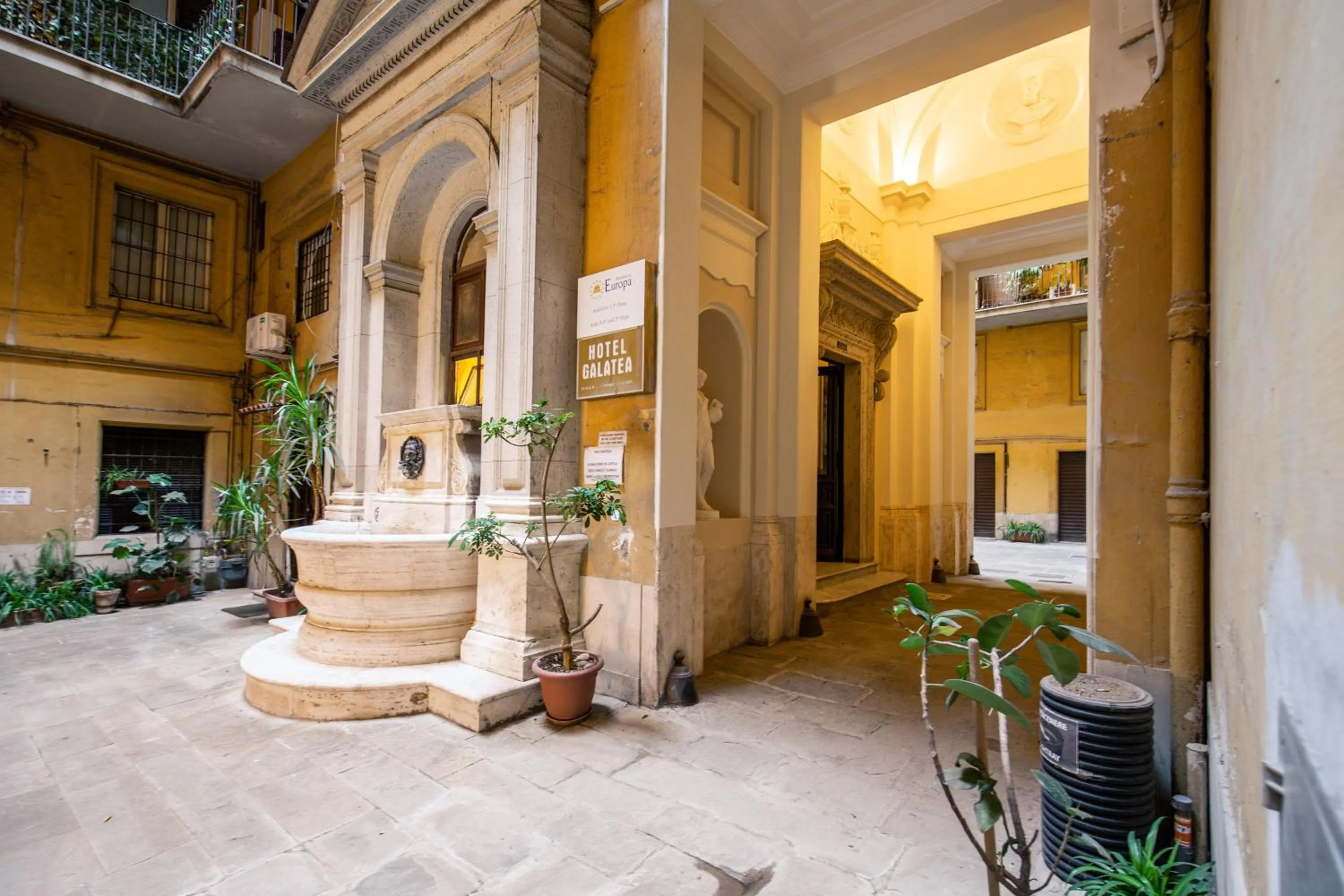 Patio in DeCharme apartment with terrace in Monti