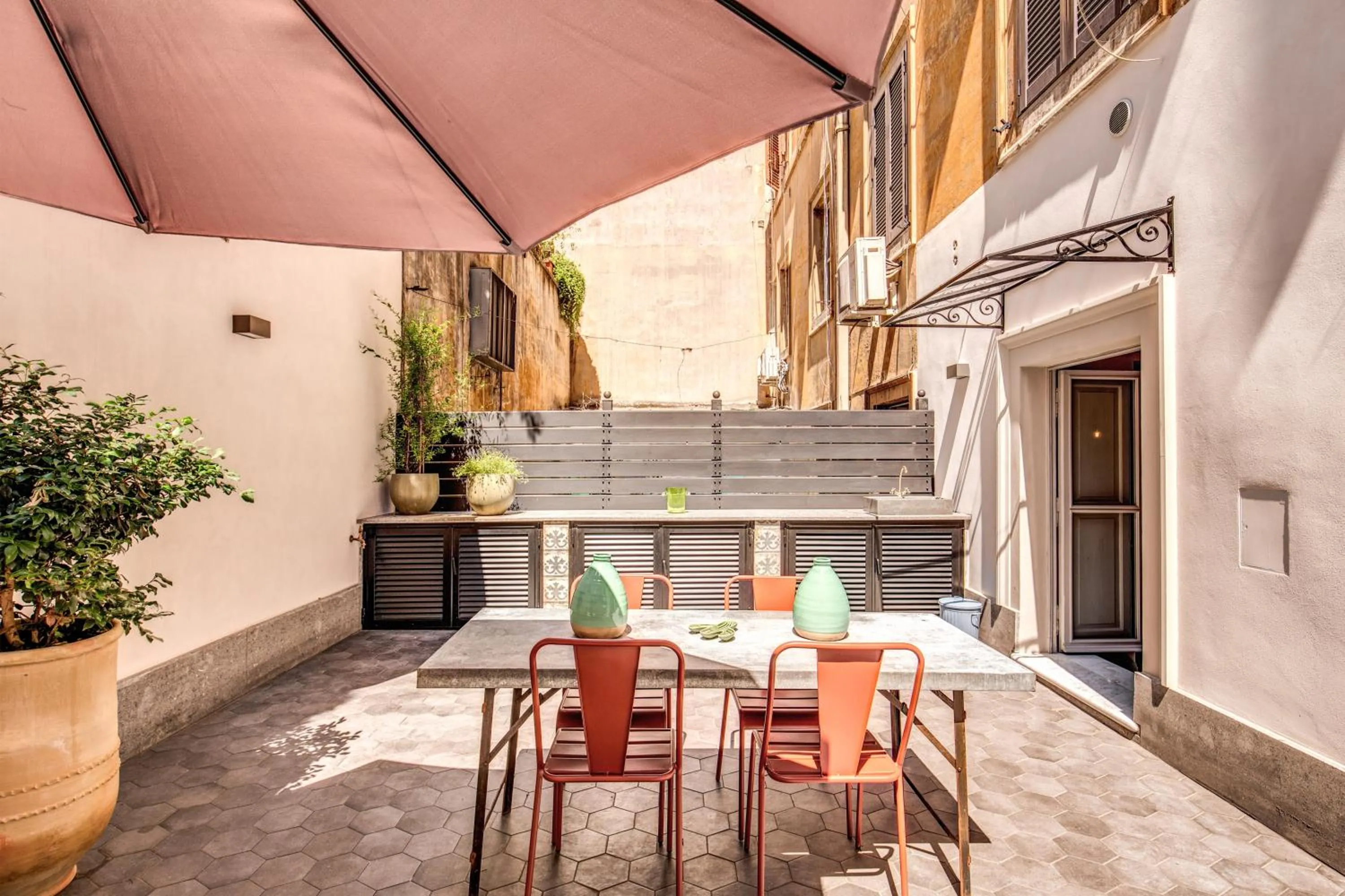 Patio in DeCharme apartment with terrace in Monti