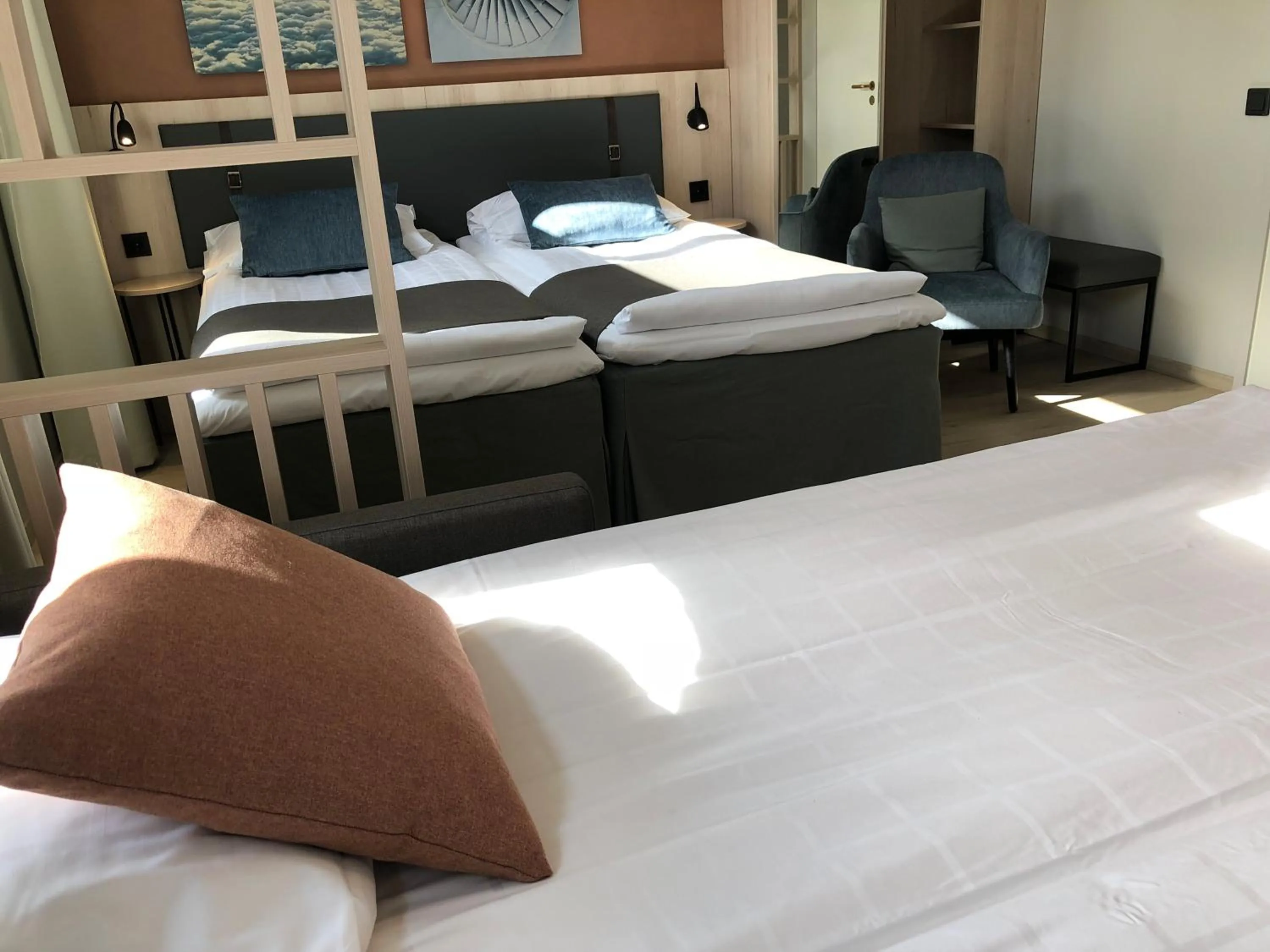 Bedroom, Bed in Pilot Airport Hotel