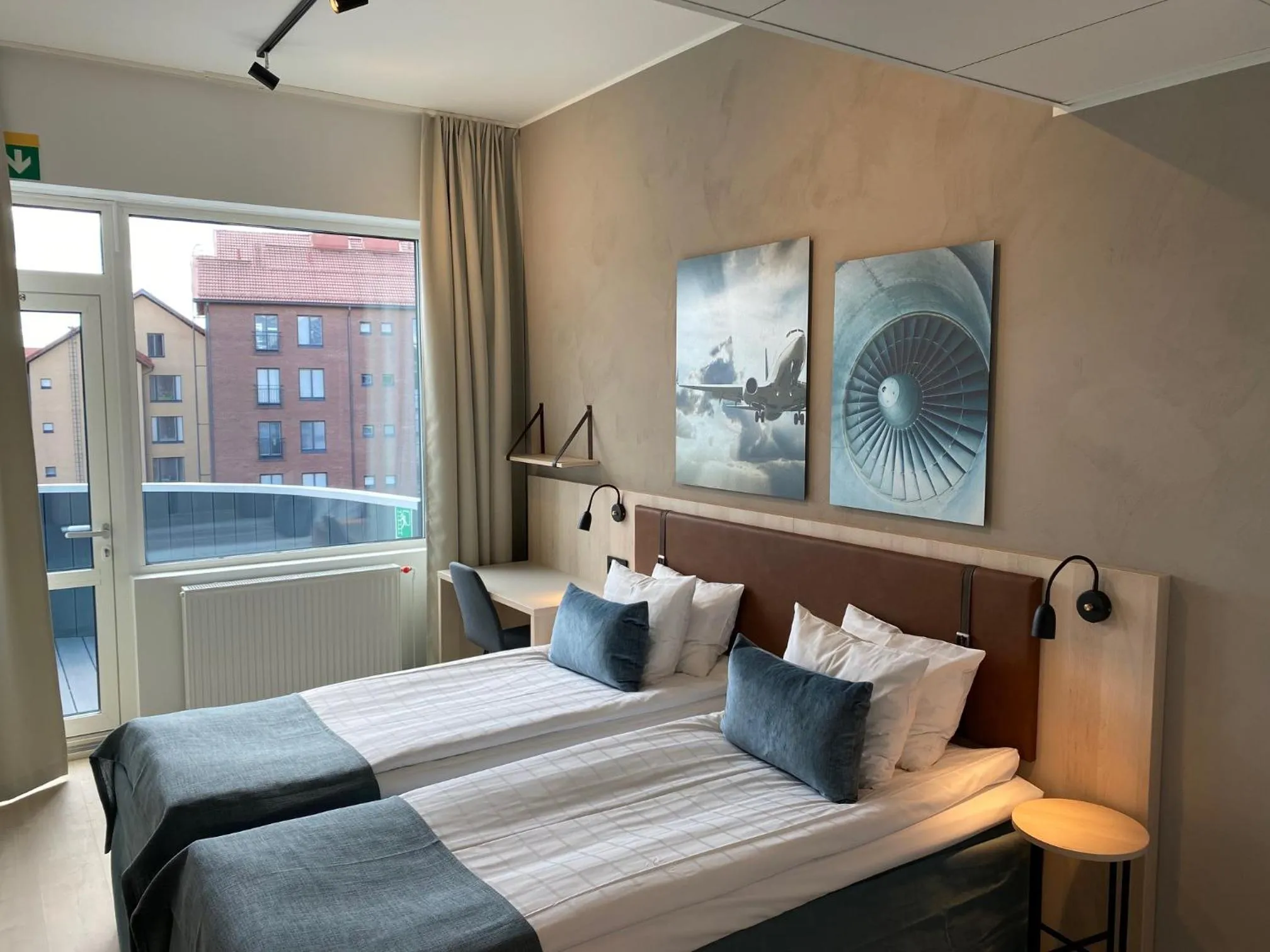 Bedroom, Bed in Pilot Airport Hotel