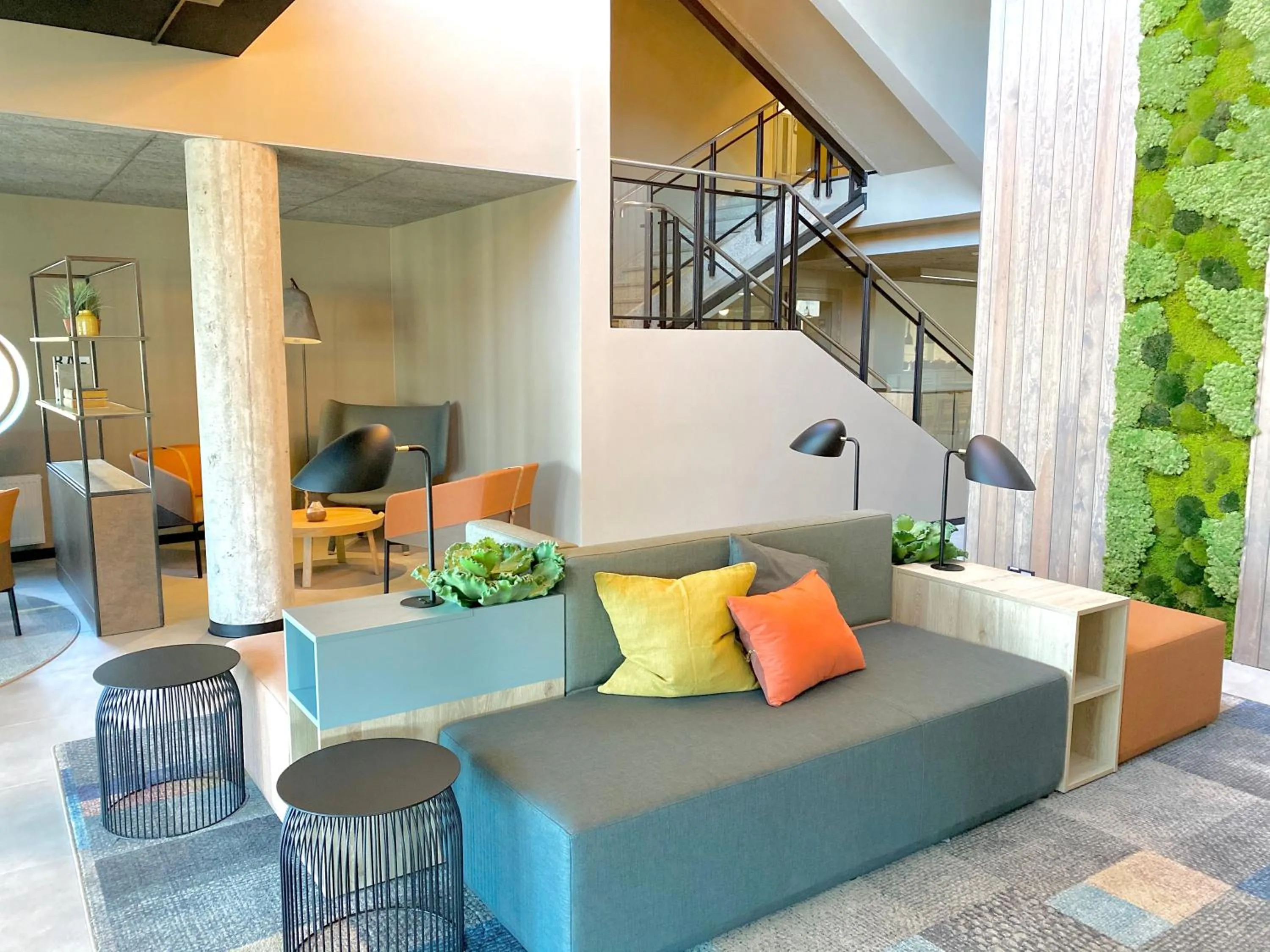 Lobby or reception in Pilot Airport Hotel