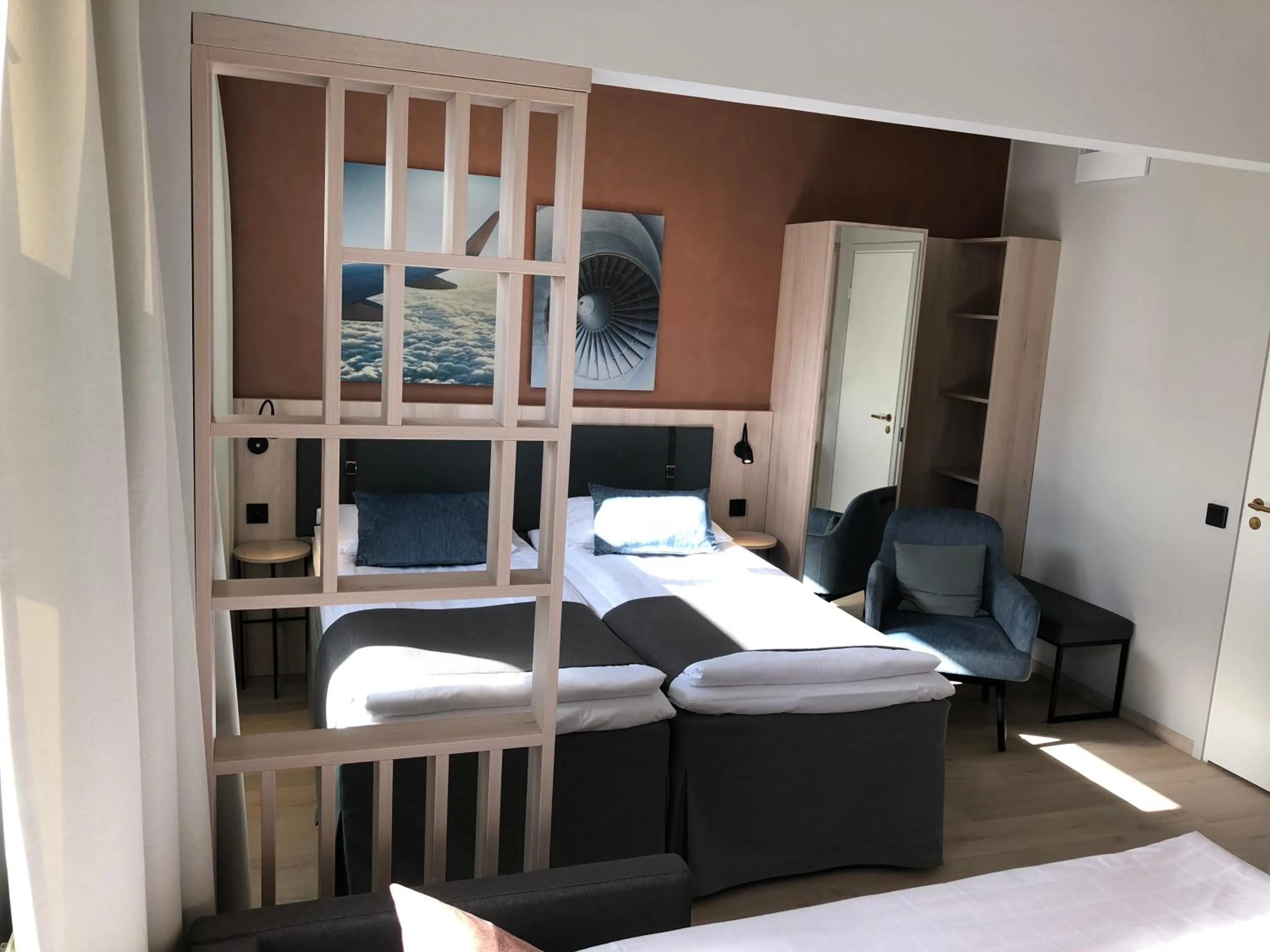 Photo of the whole room, Bed in Pilot Airport Hotel