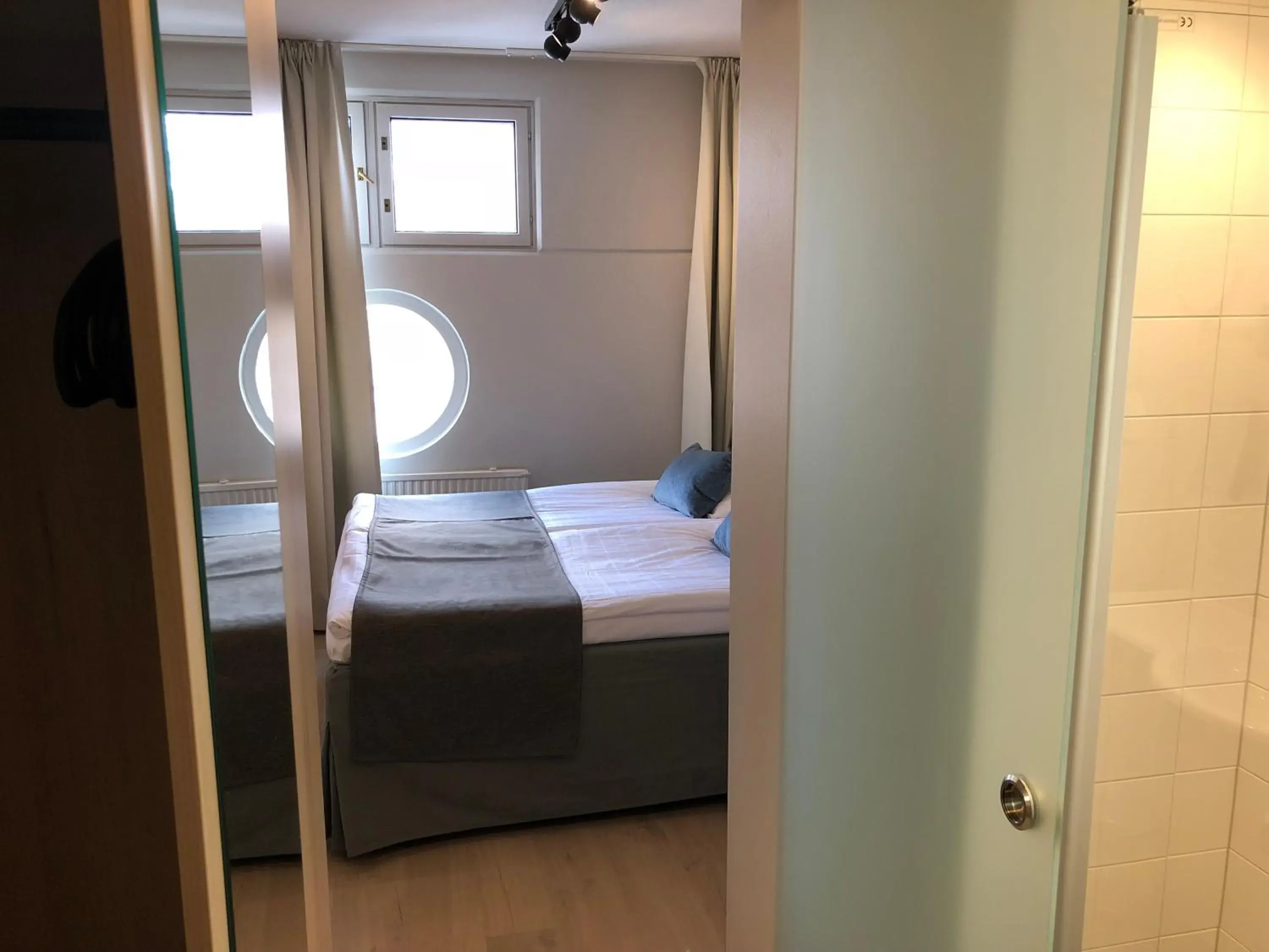 Photo of the whole room, Bed in Pilot Airport Hotel Photo of the whole room, Bed in Pilot Airport Hotel